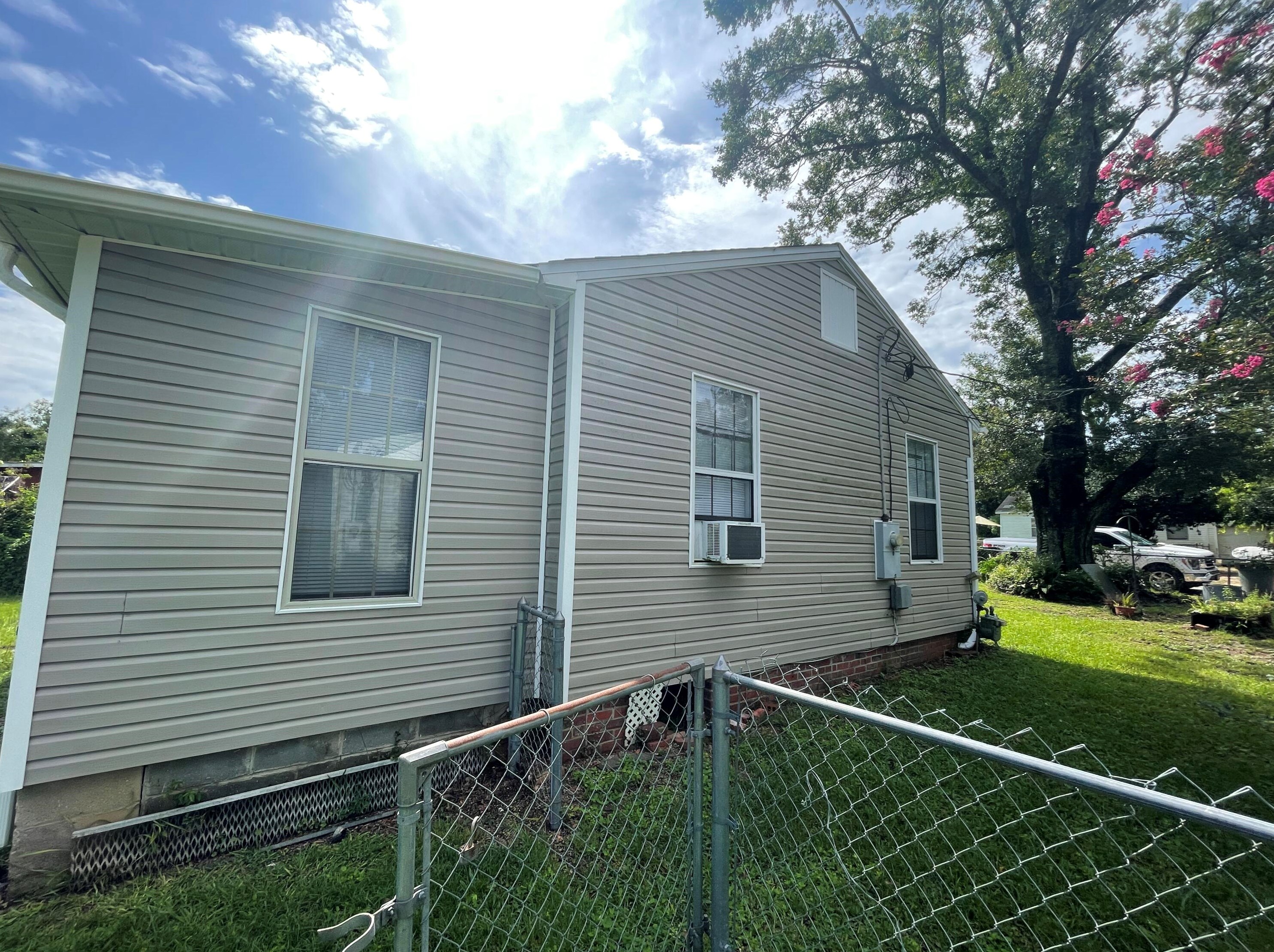 22 Gloucester Ave, Pensacola, FL 32505