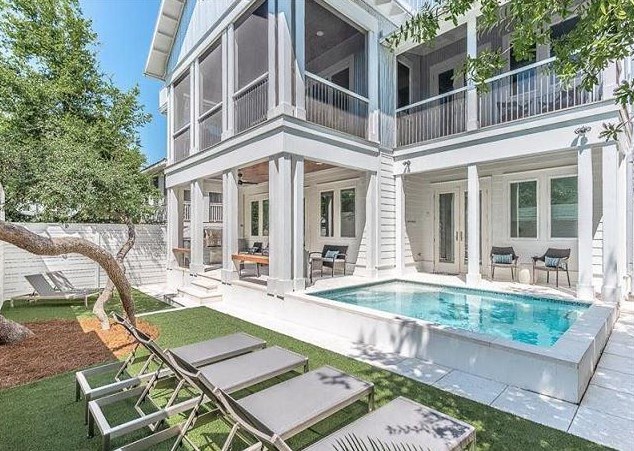 135 Dogwood St, Santa Rosa Beach, FL 32459