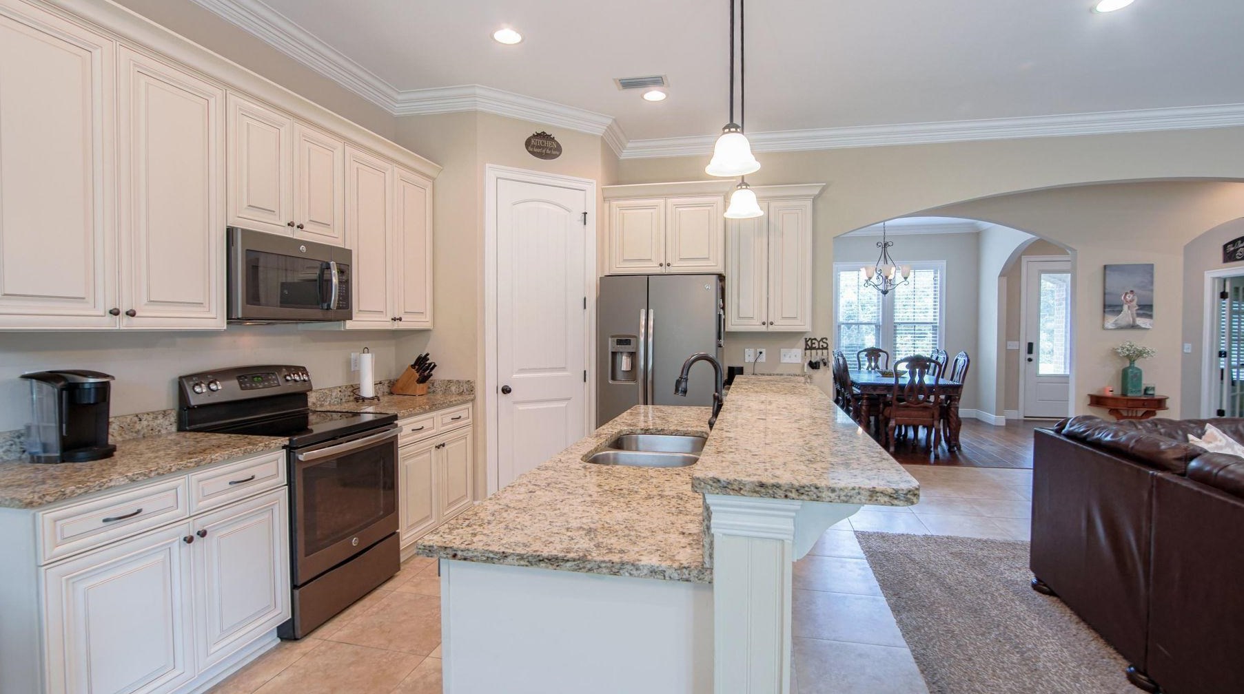 420 Shoal River Dr, Crestview FL  32539-8372 exterior