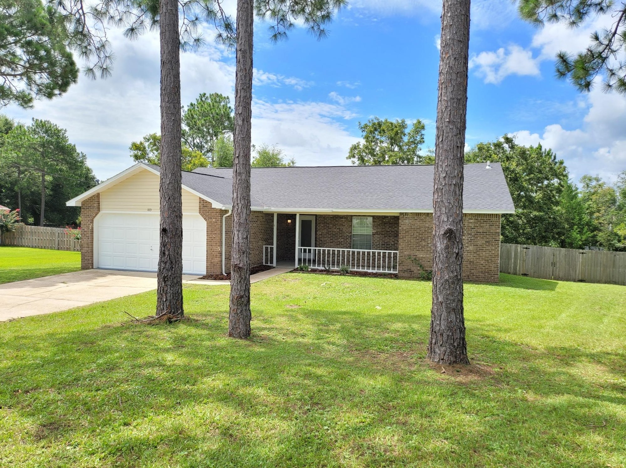 189 Nun Dr, Crestview, FL 32536-4277
