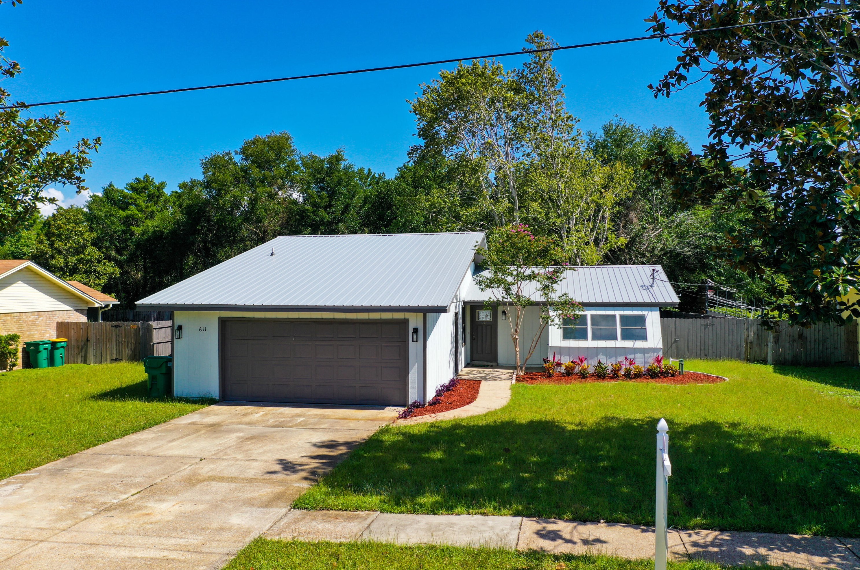 611 Legion Dr, Destin, FL 32541-2415