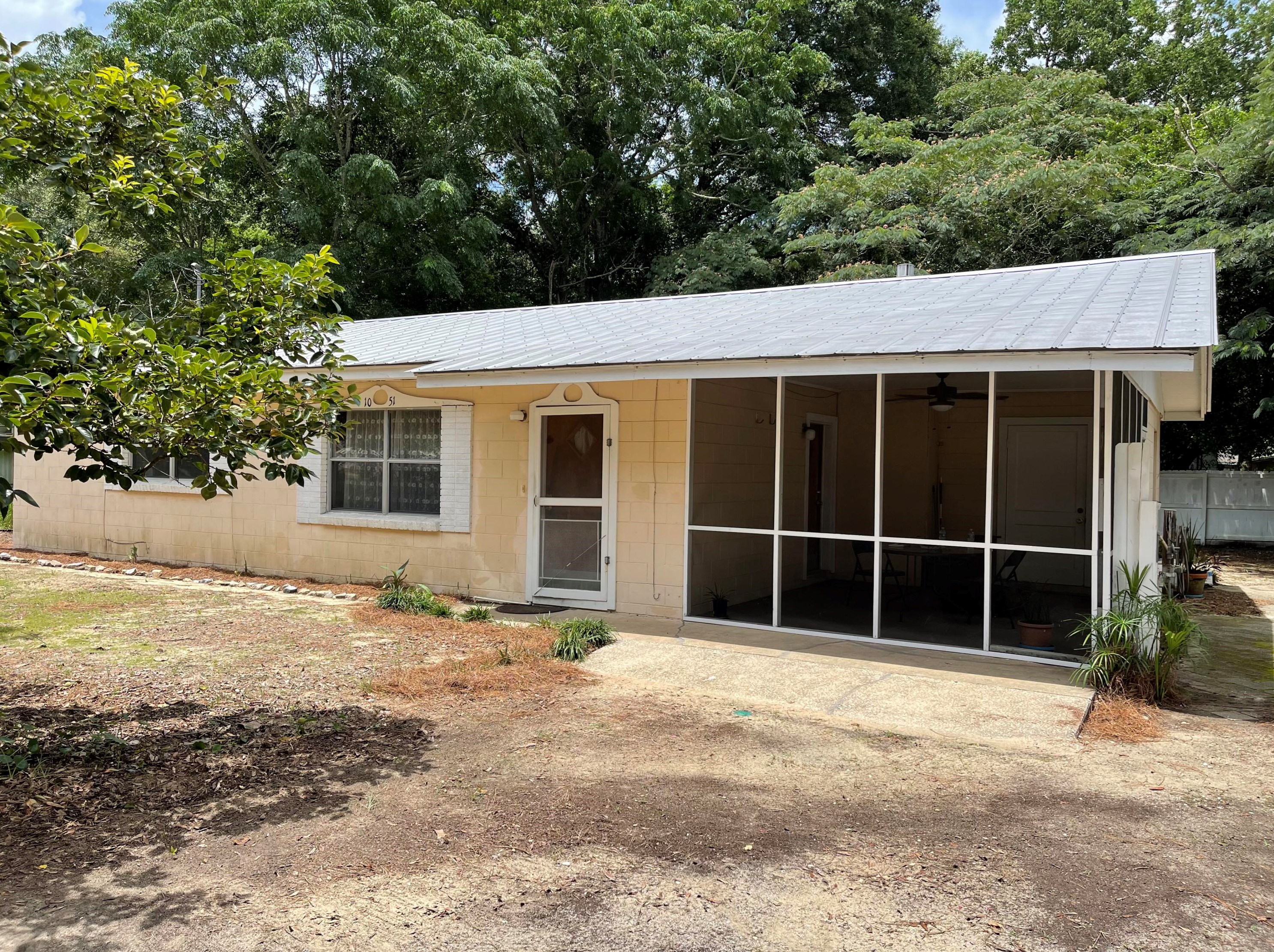 1051 48th St, Niceville, FL 32578-1358
