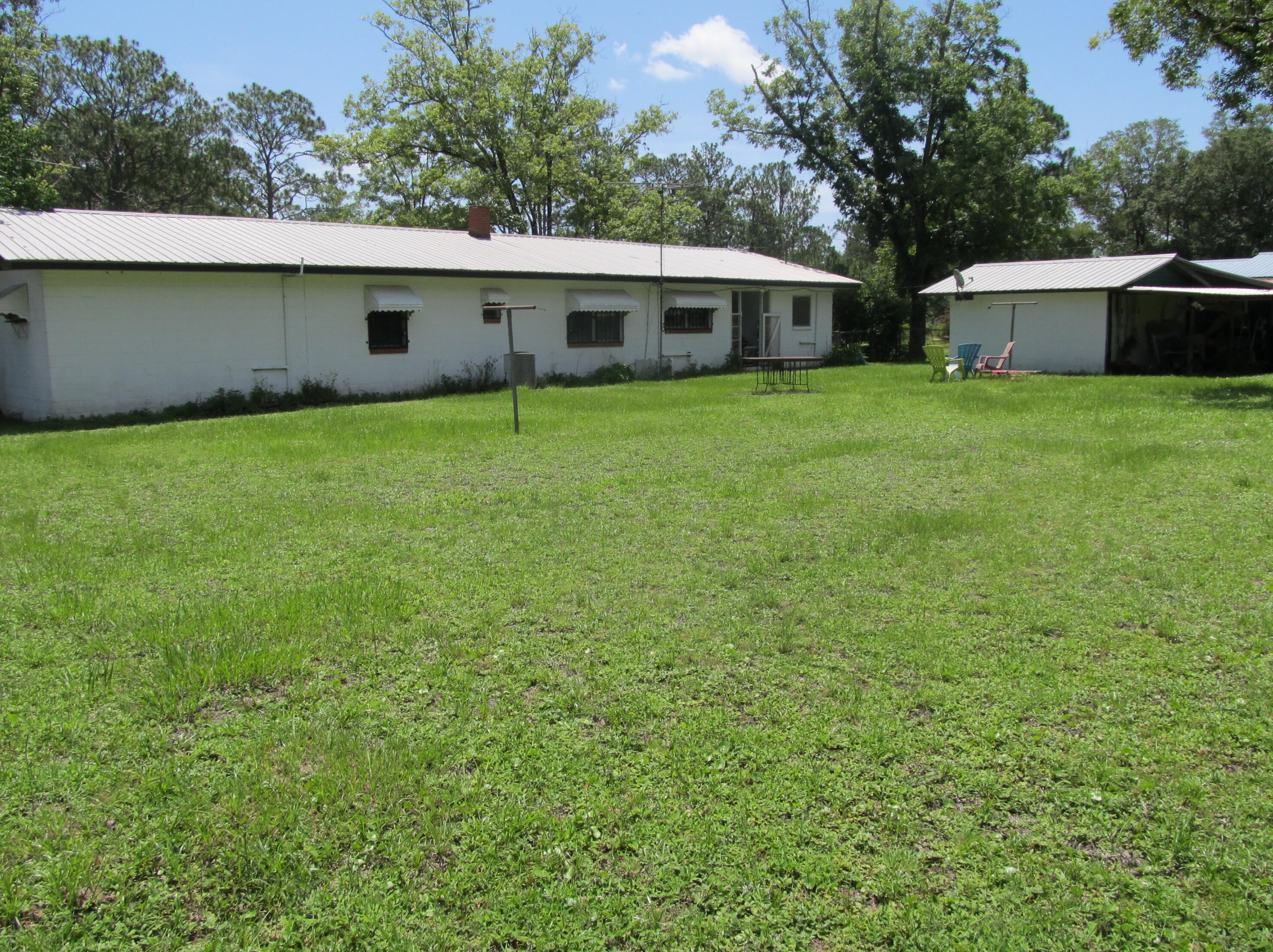 950 Bay Ave, Defuniak Springs, FL 32435