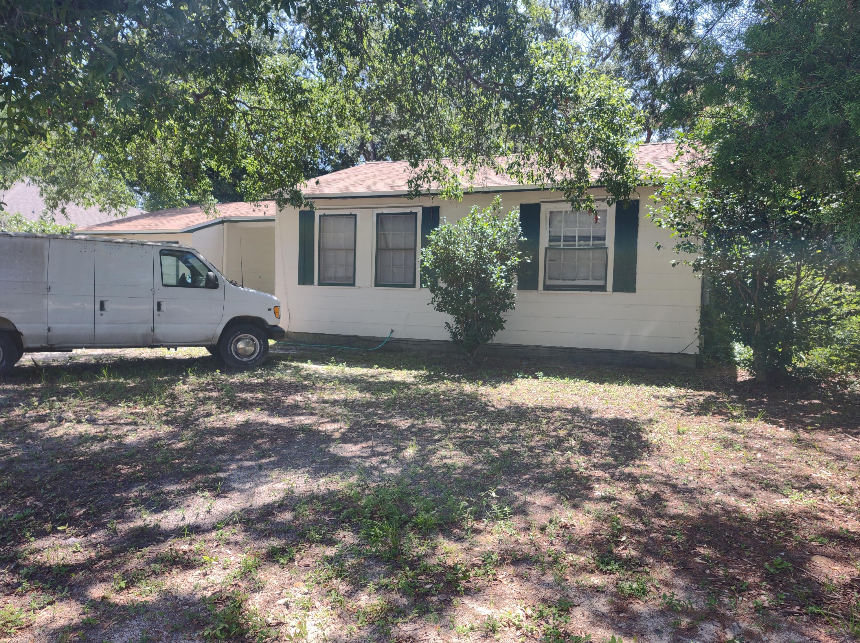 15 Ferry Rd, Fort Walton Beach, FL 32548-5132