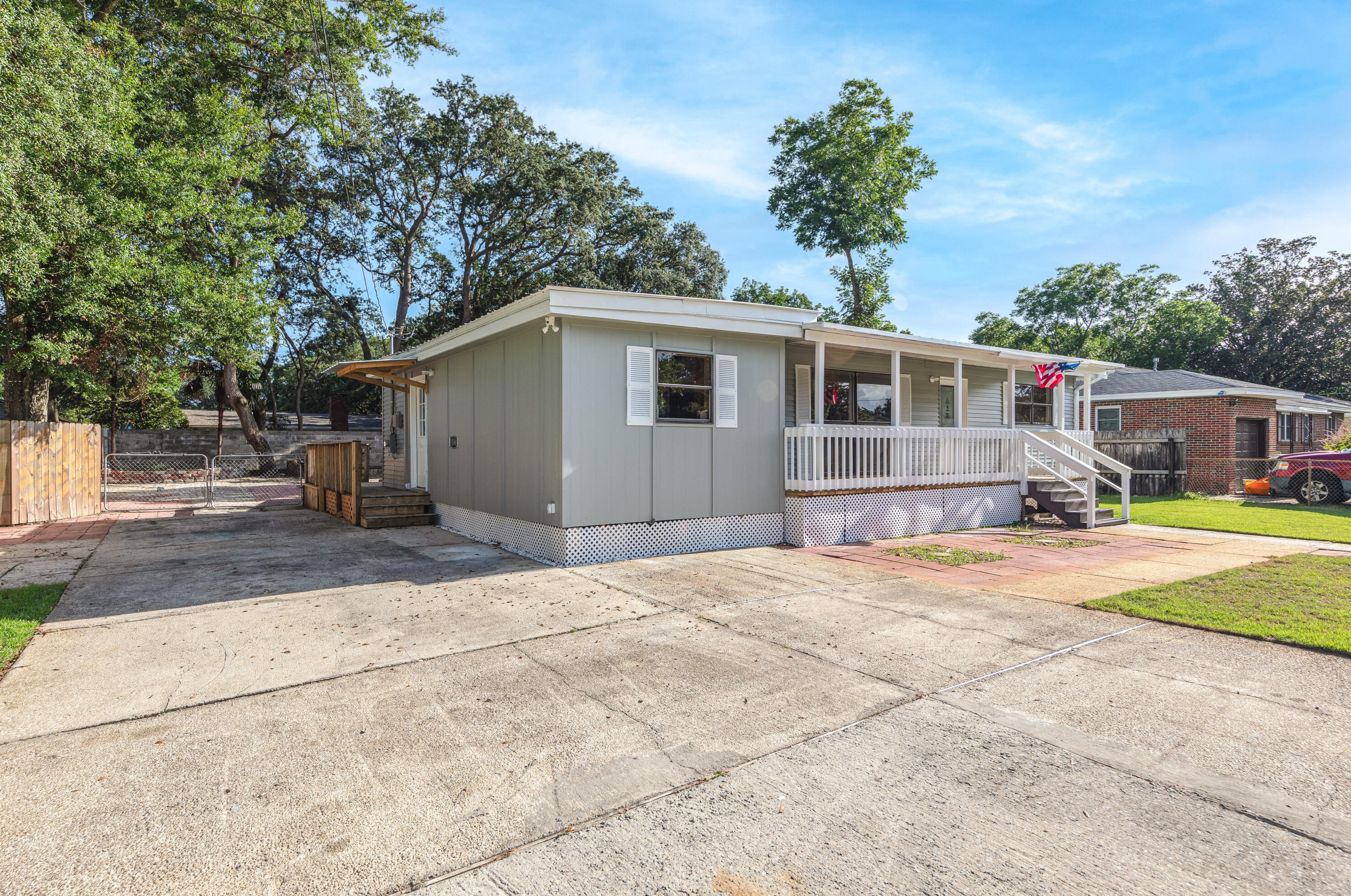 134 Nw Rainbow Dr Nw, Fort Walton Beach, FL 32548