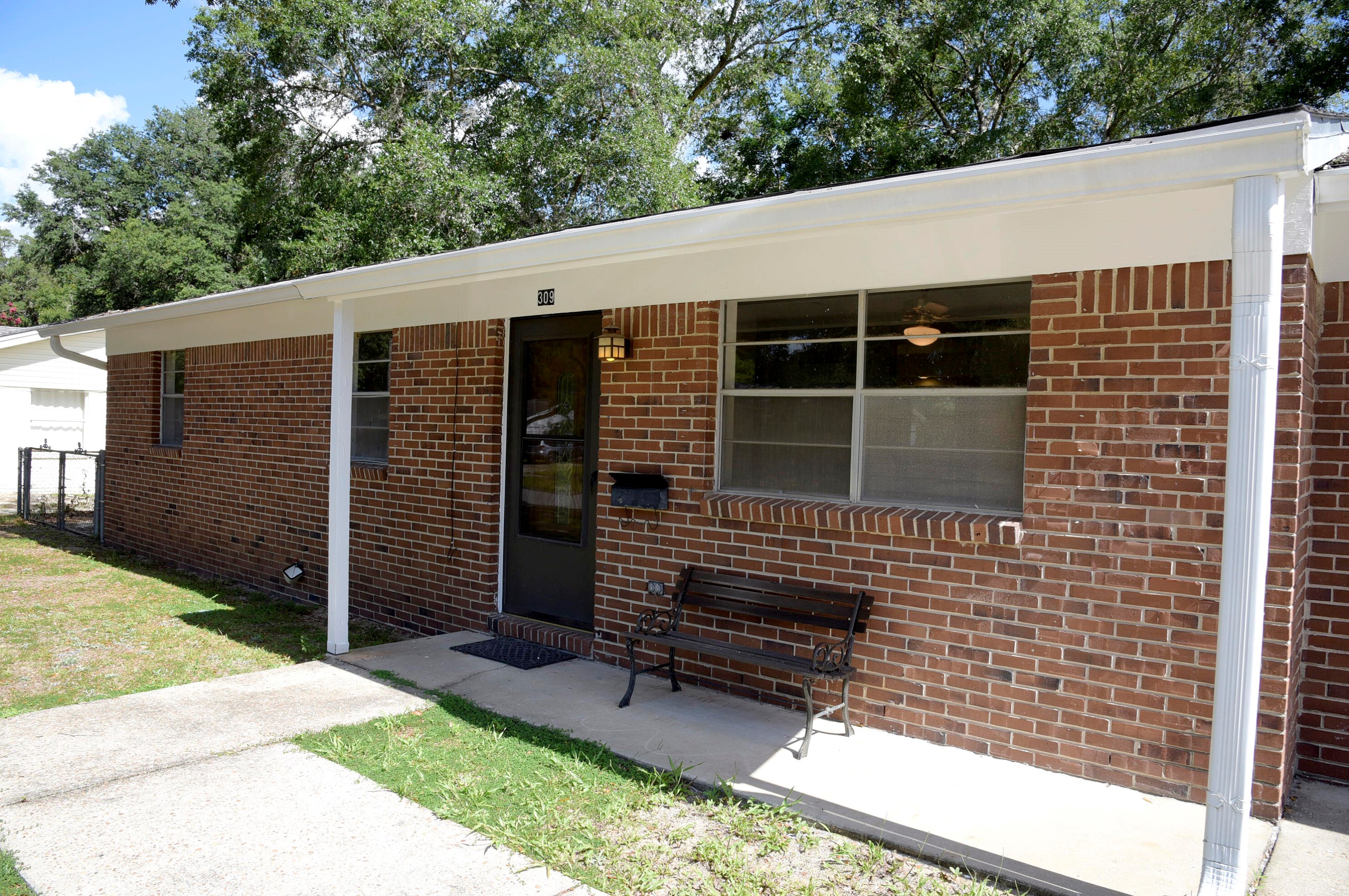 309 23rd St, Niceville, FL 32578
