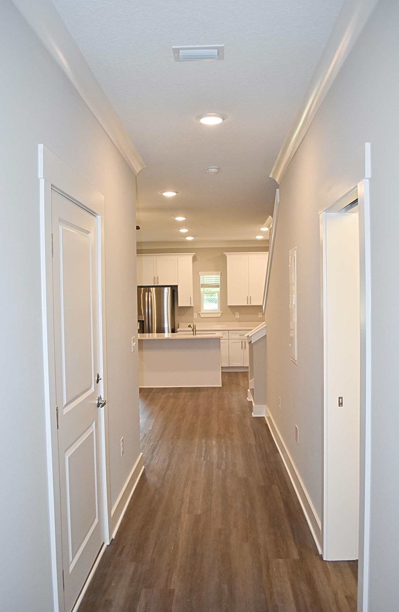 402 Date Palm Ln, Freeport, FL 32439