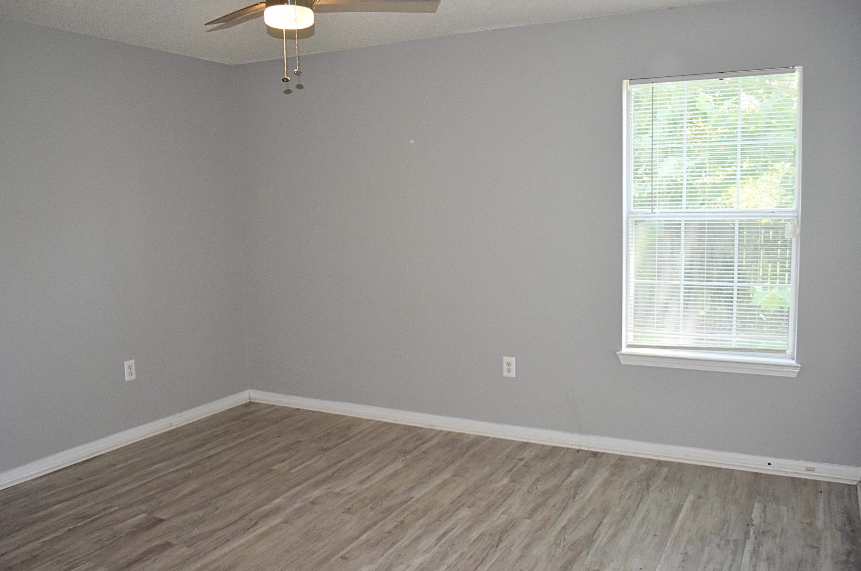1319 Rayburn St, Crestview FL  32539-4907 exterior