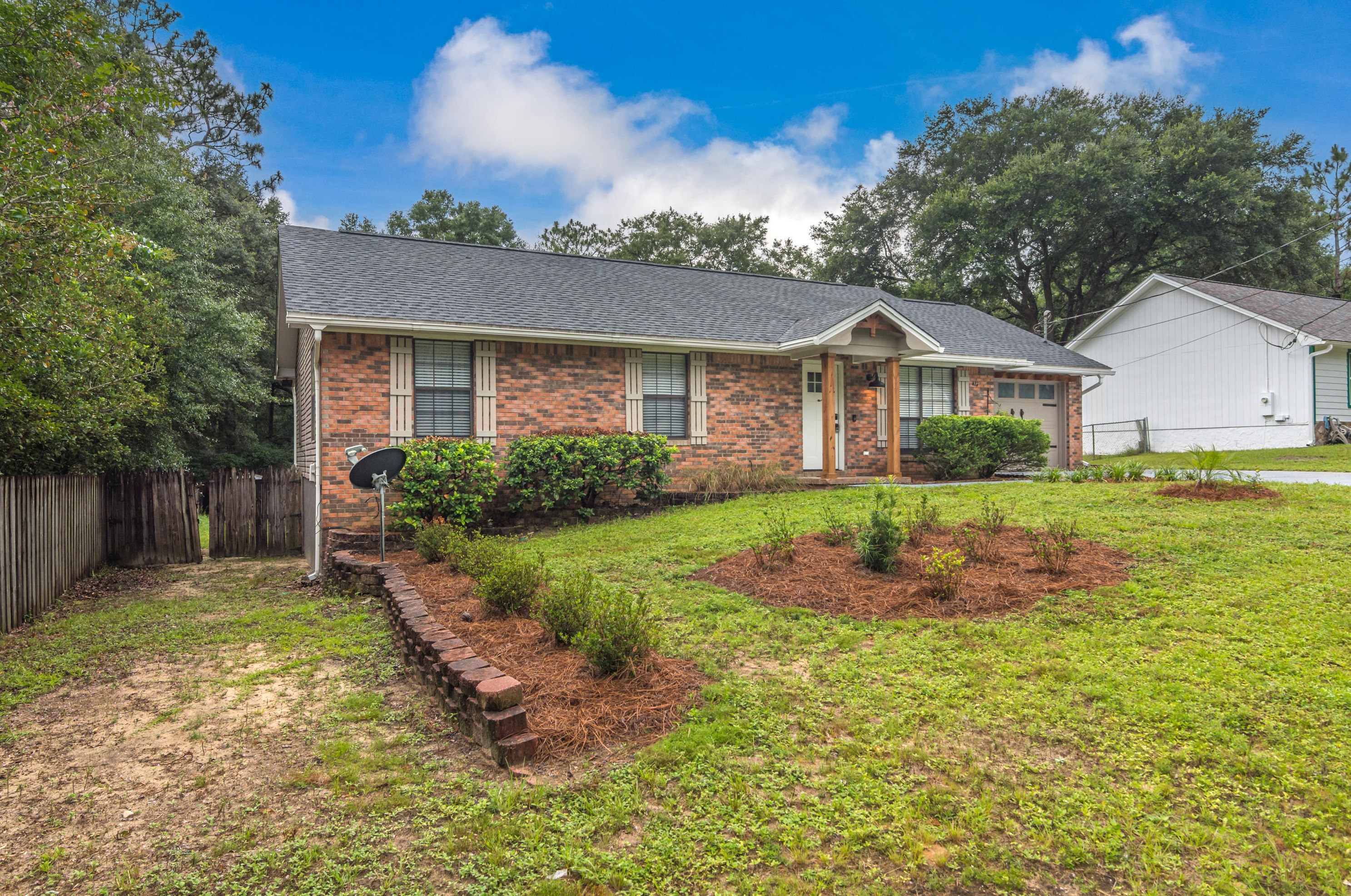 427 John King Rd, Crestview, FL 32539-6359