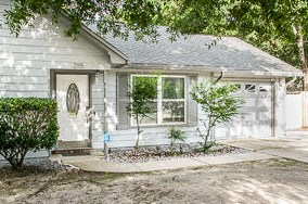 215 Brookmeade Dr, Crestview, FL 32539-4938