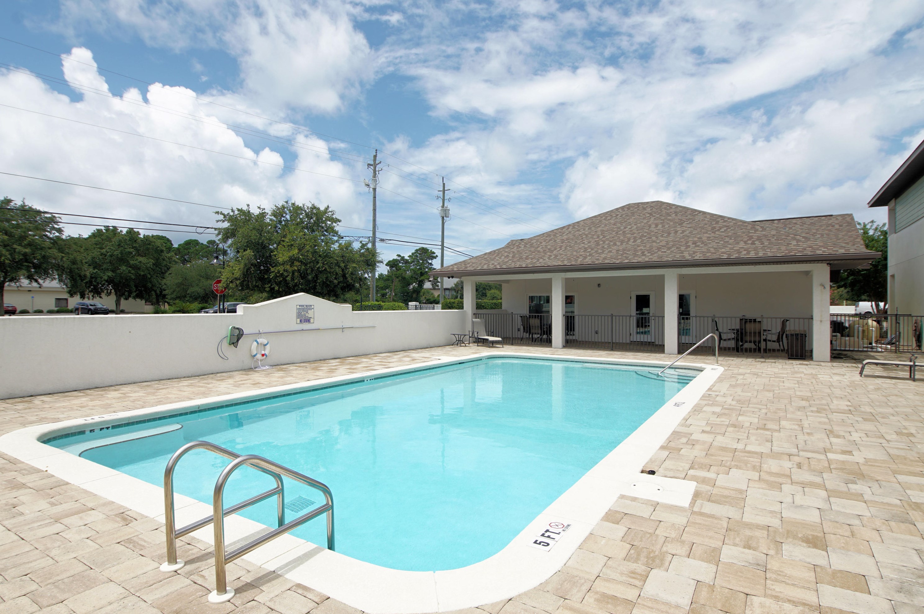 995 Airport Rd #unit 4, Destin, FL 32541