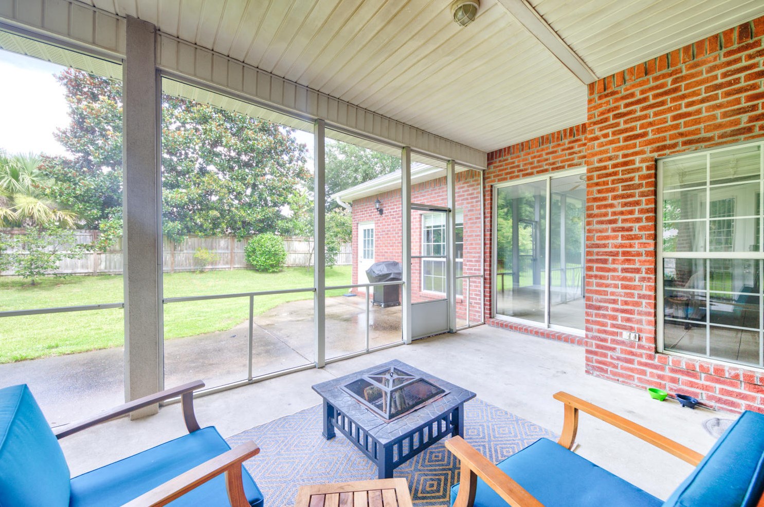 2895 Chanterelle Cv, Crestview FL  32539-4356 exterior
