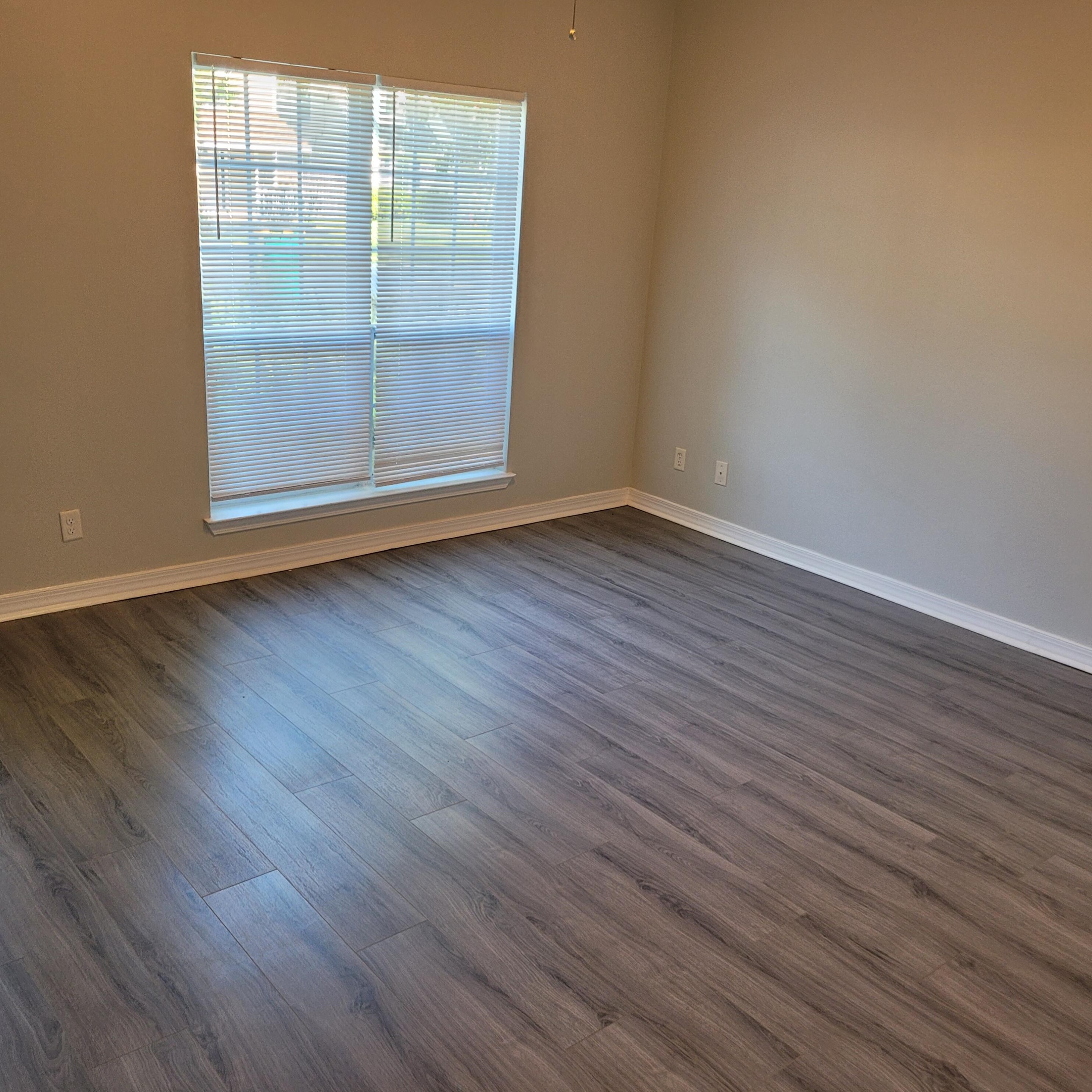 627 Lloyd St, Fort Walton Beach FL  32547-7122 exterior