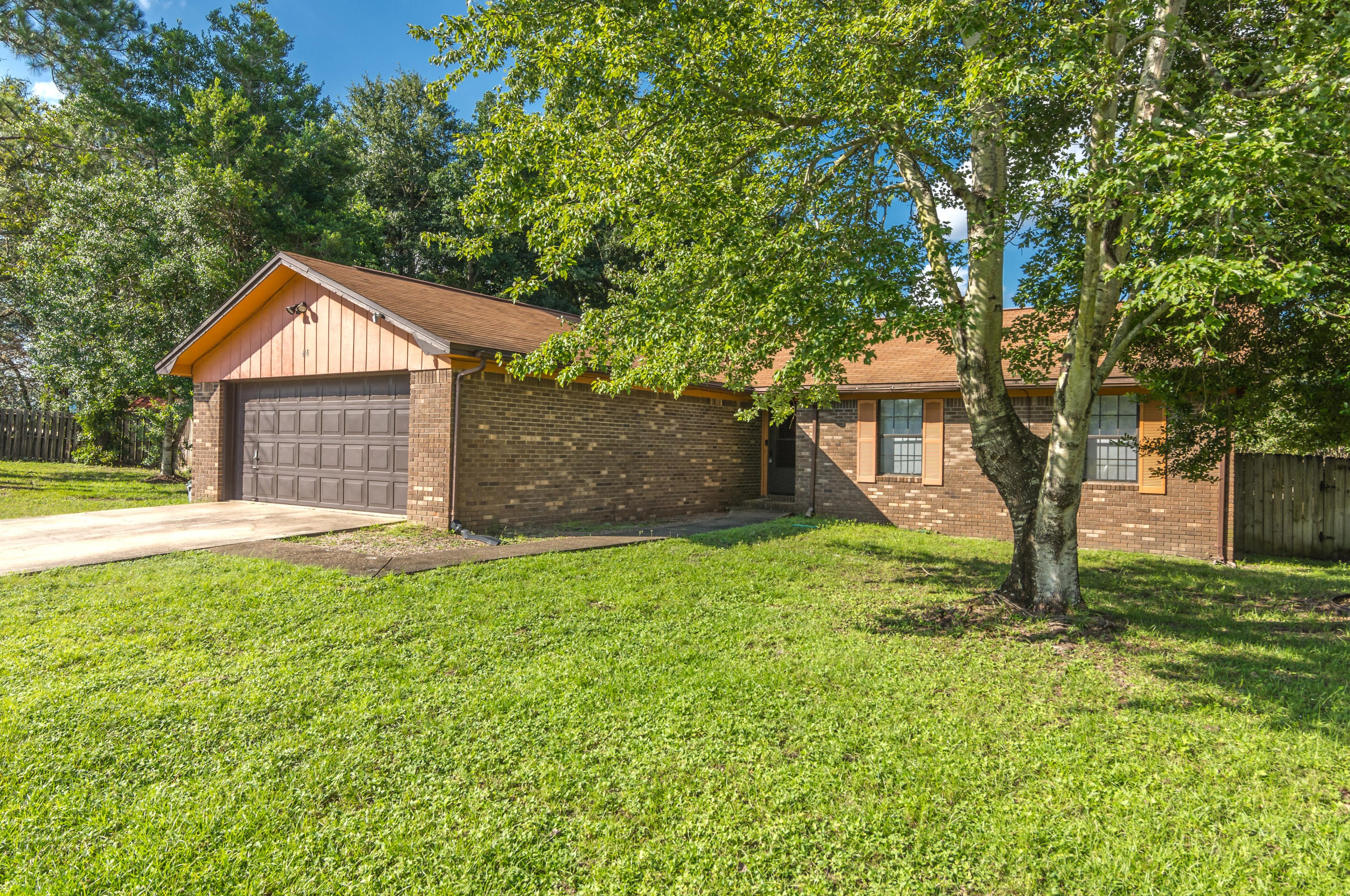 414 Ashley Dr, Crestview, FL 32536-9293