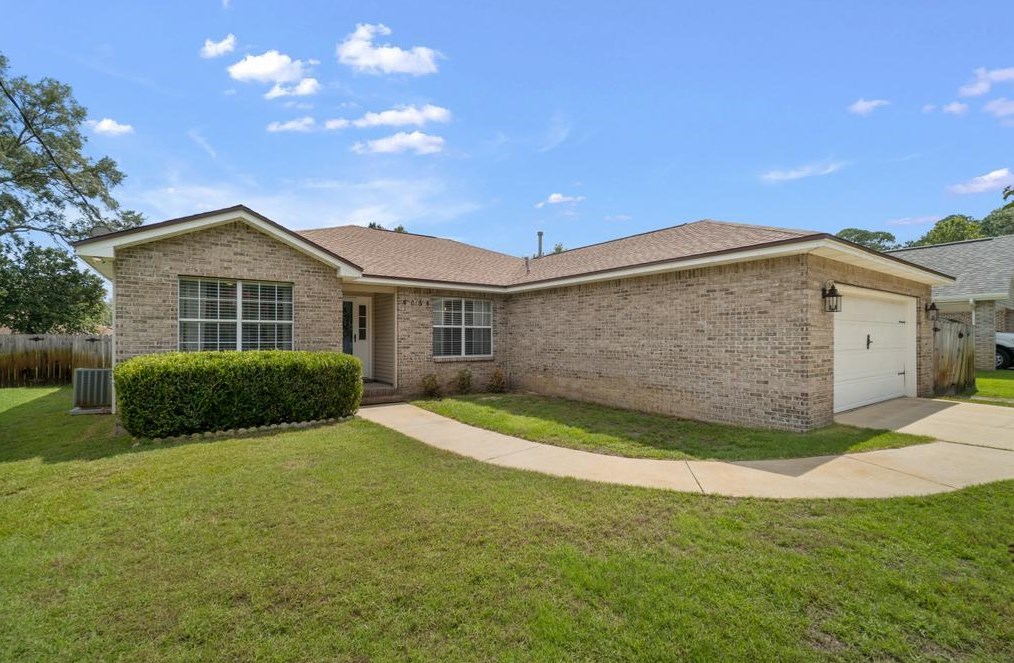 4054 17th St, Niceville, FL 32578-3393