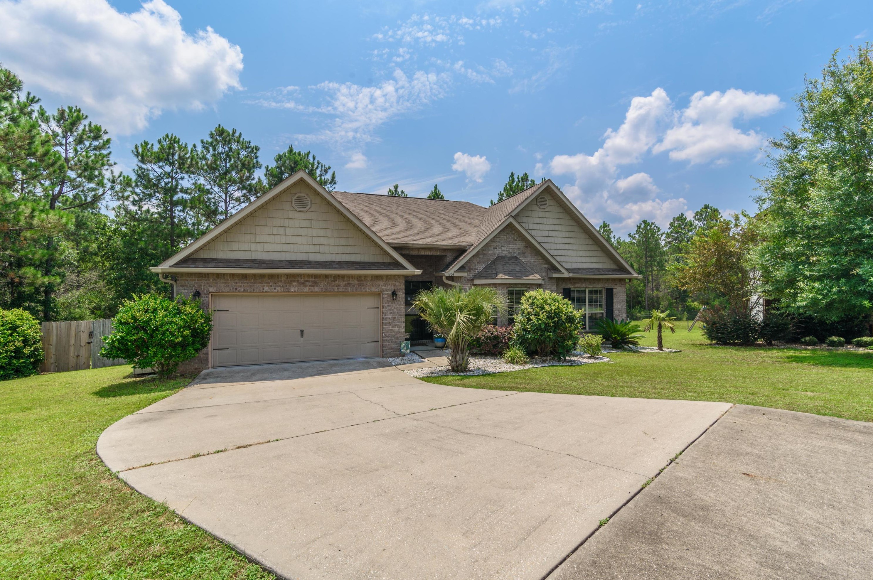 704 Lime Ln, Crestview, FL 32536-2260