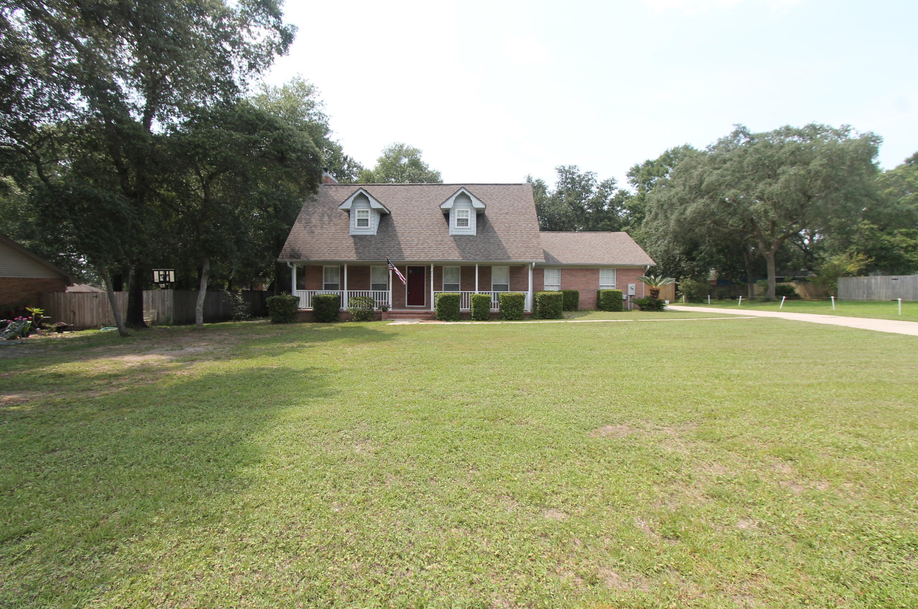 2786 Willow Bend Ct, Crestview, FL 32539-6323