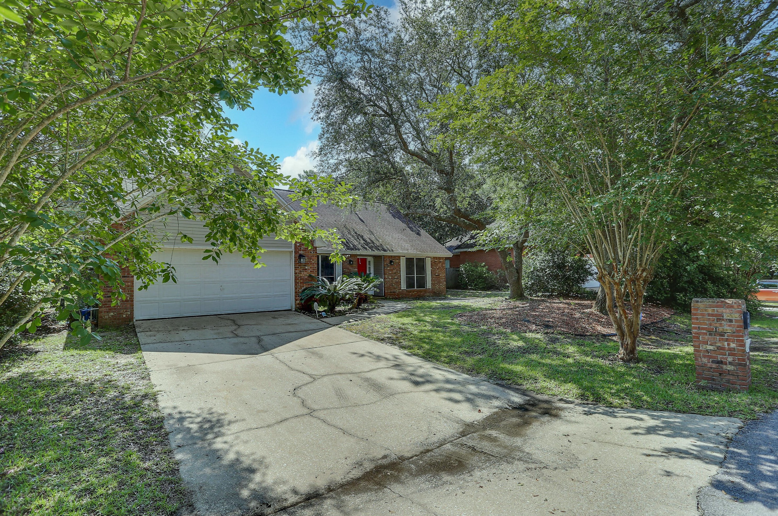 1669 Northridge Rd, Niceville, FL 32578-8757