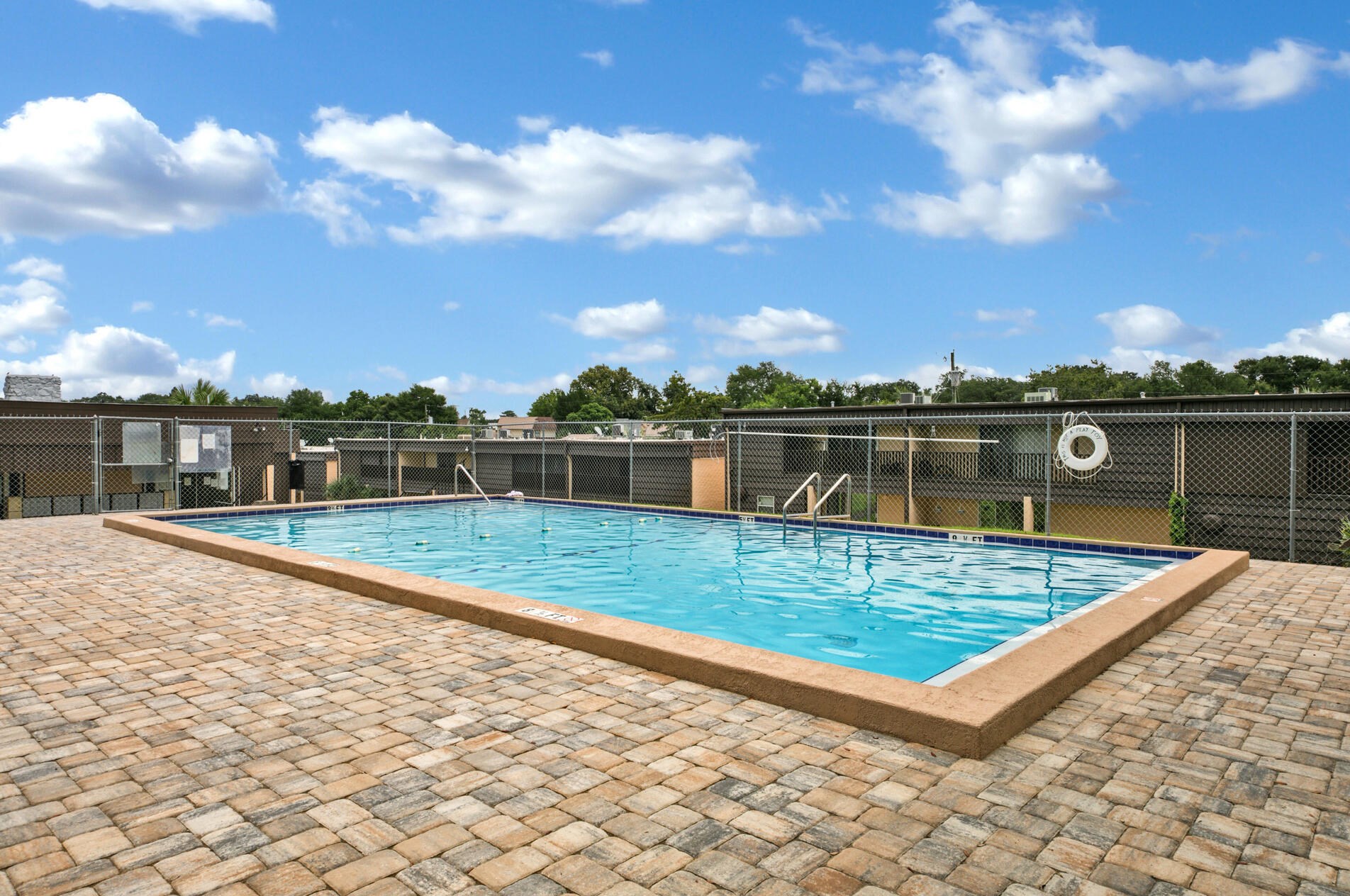 401 Marshall Ct #unit 06, Fort Walton Beach, FL 32548
