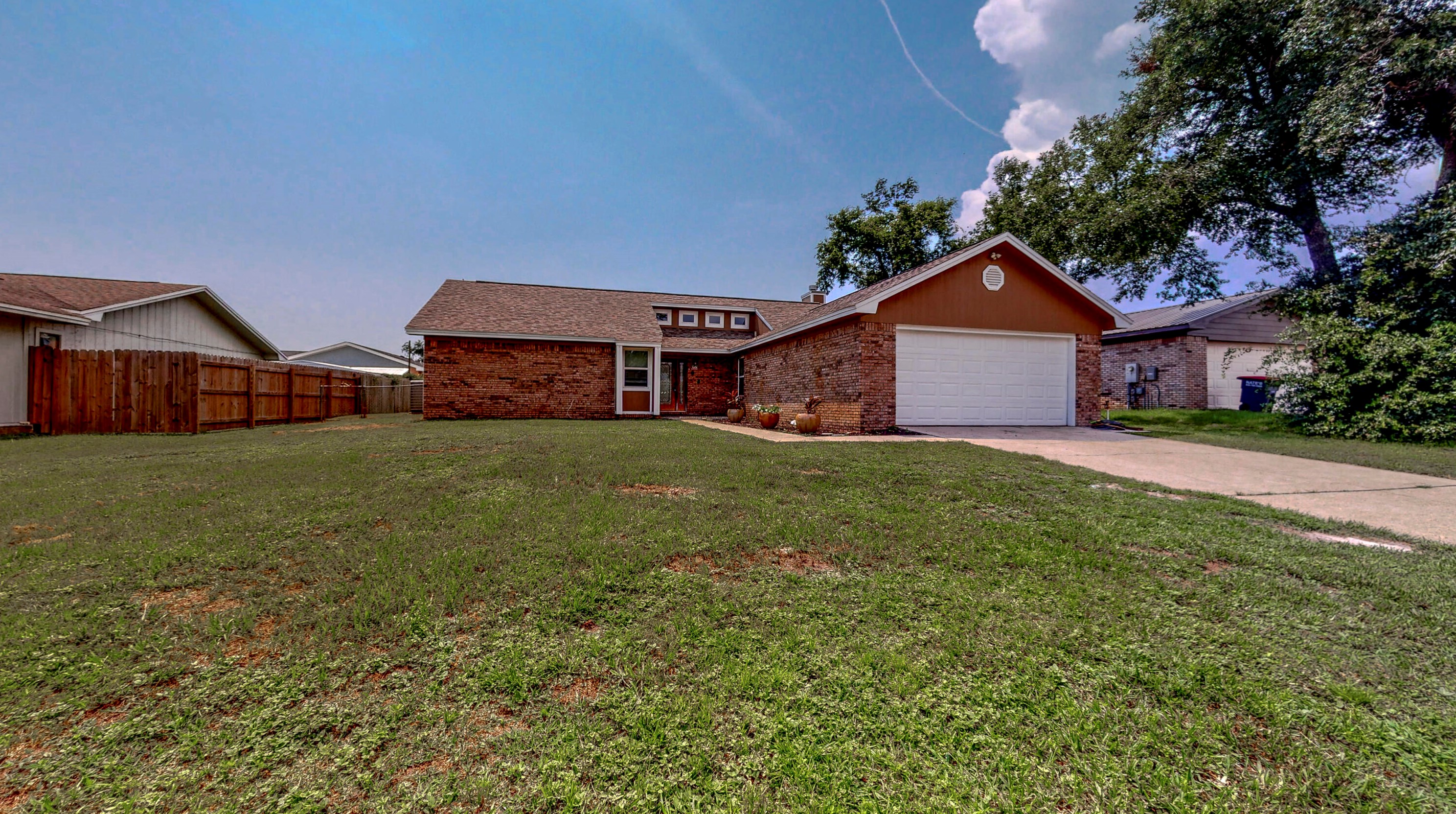 7711 Shadow Bay Dr, Panama City FL 32404-2524 exterior