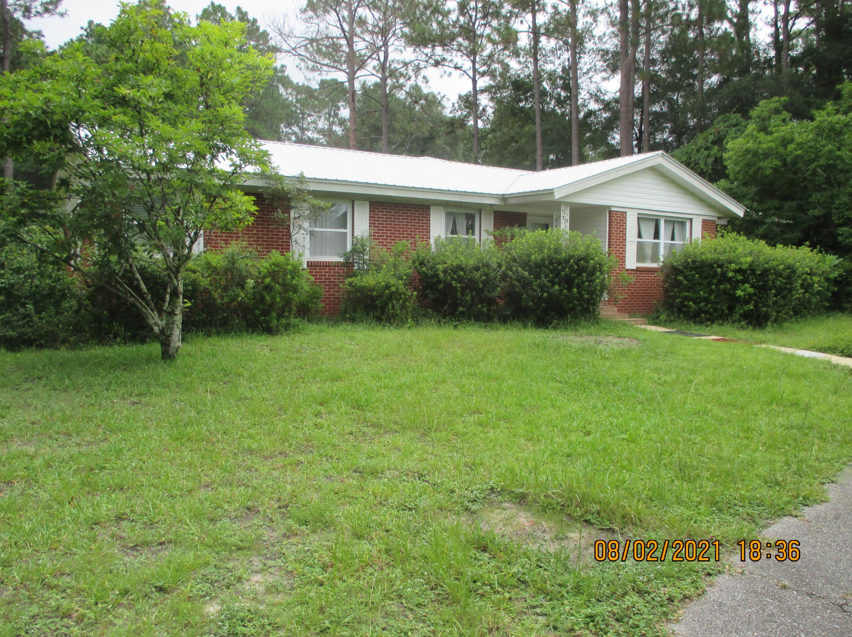 26 Pine Hill Dr, Defuniak Springs, FL 32435