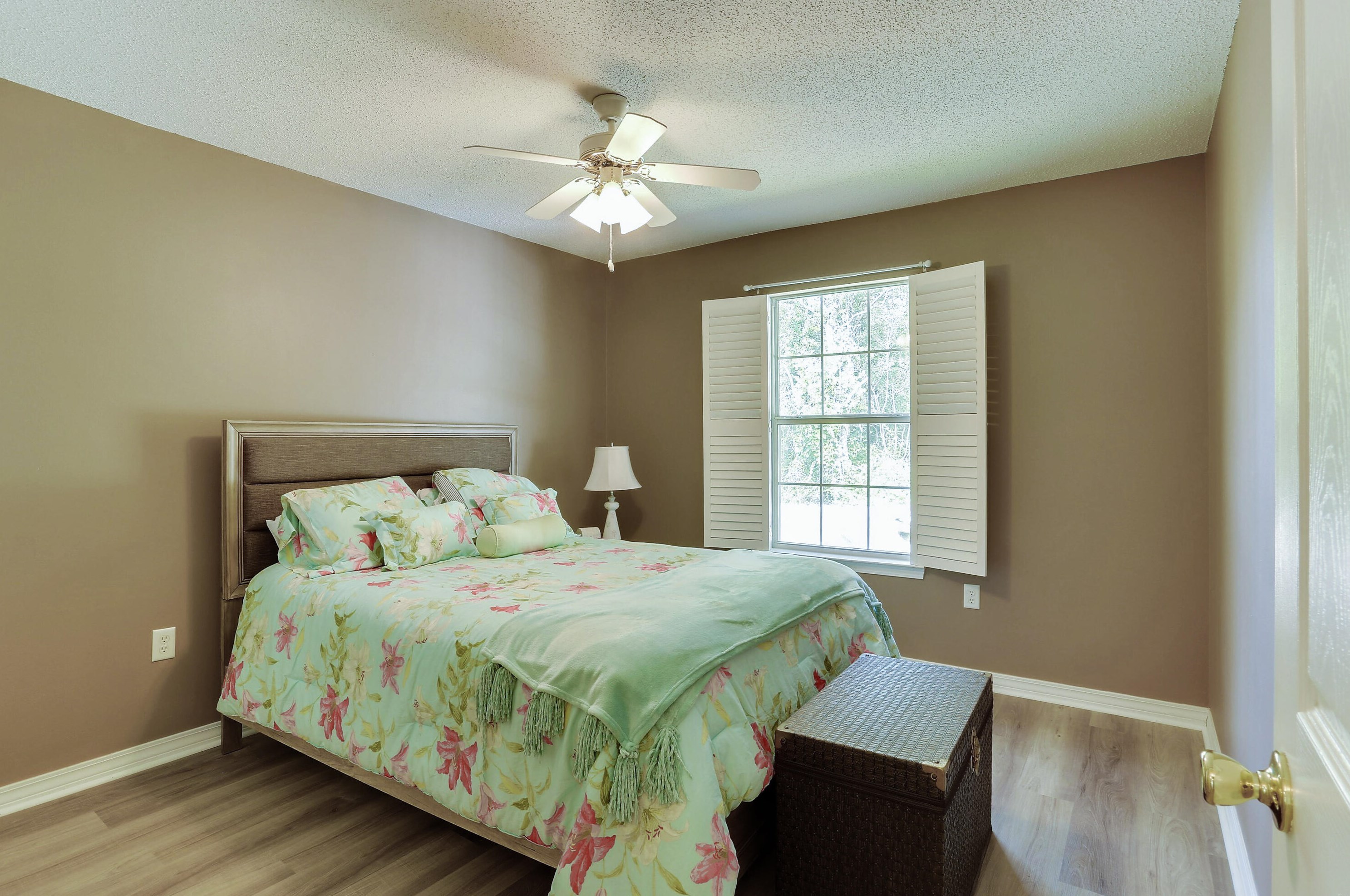 4829 Acorn Dr, Crestview FL  32539-6403 exterior