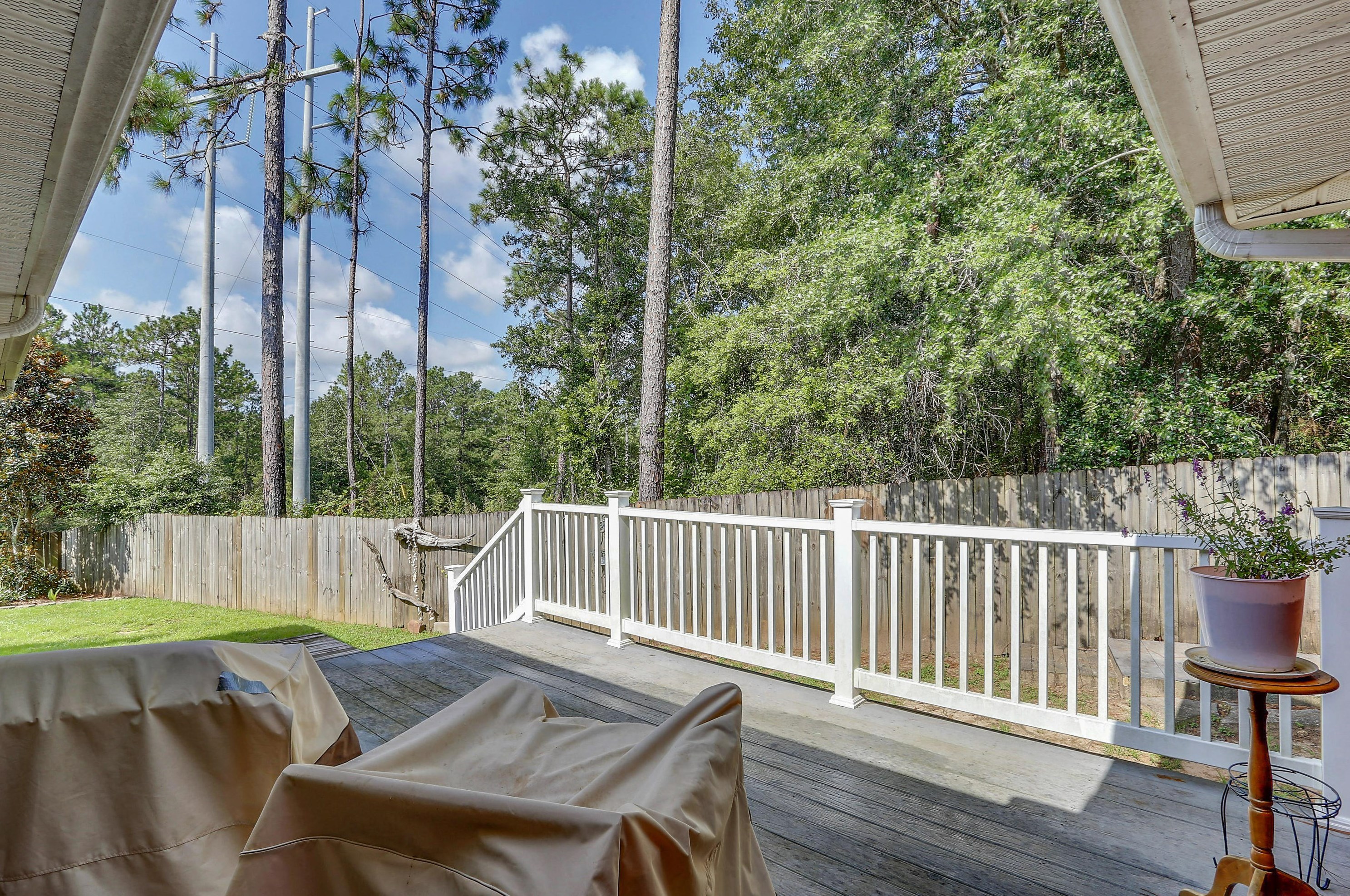 4829 Acorn Dr, Crestview FL  32539-6403 exterior