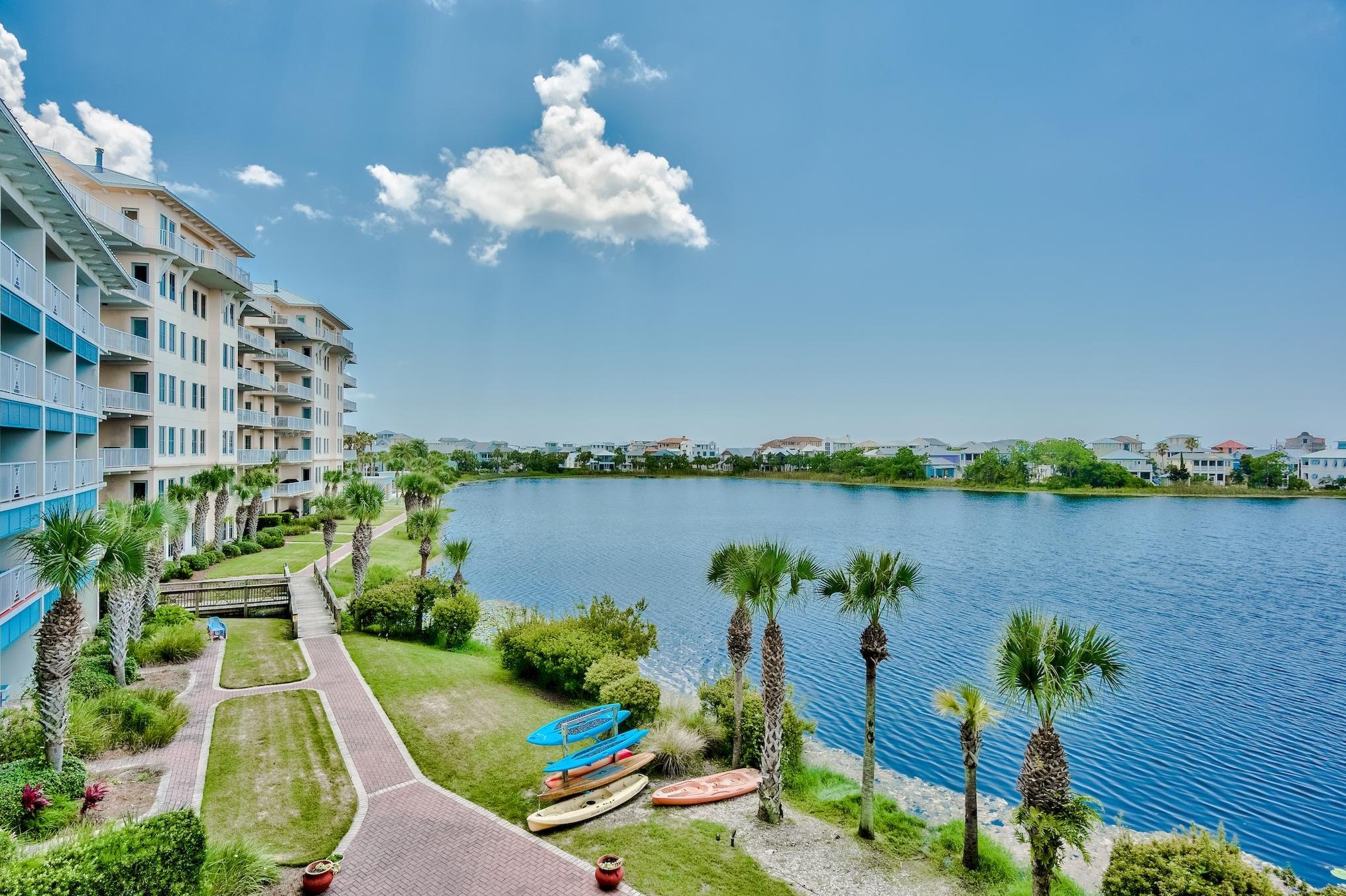 114 Carillon Market St #307, Panama City, FL 32413