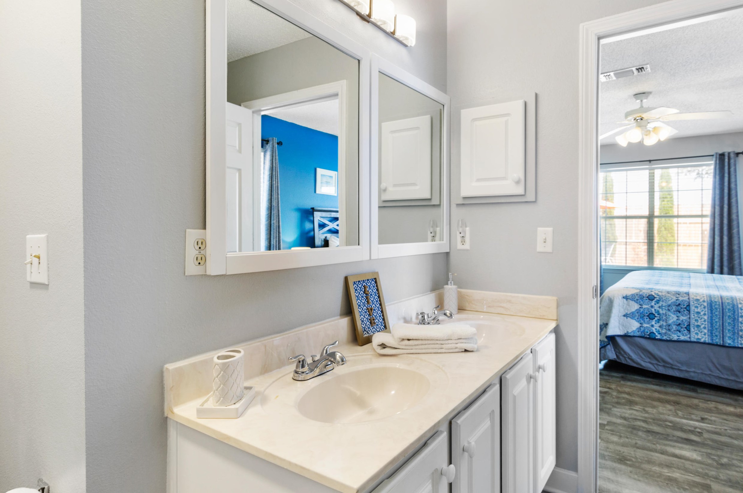 70 Leeward Dr, Destin FL 32550-7147 exterior