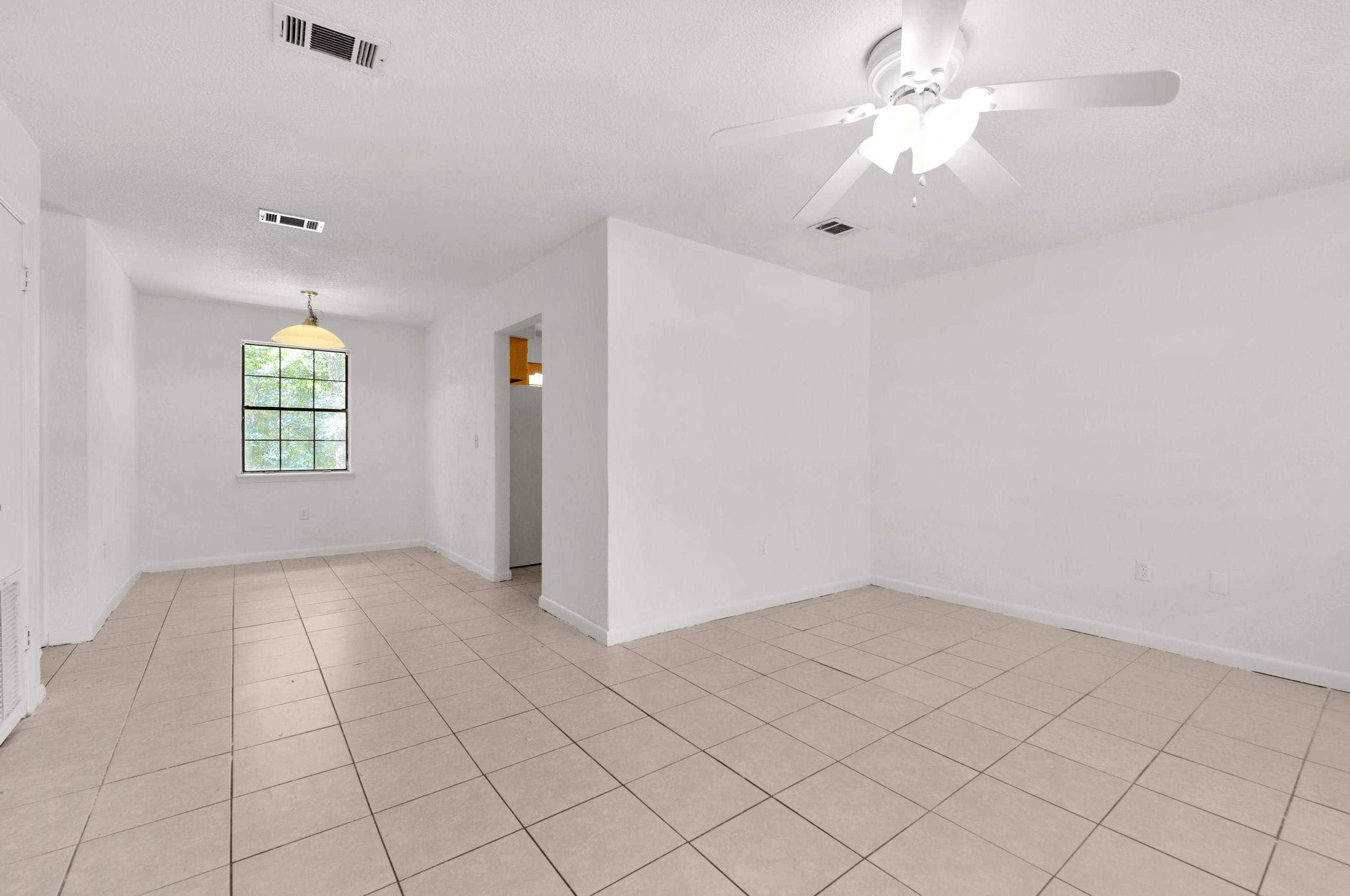 261 Vann Ave, Defuniak Springs, FL 32433