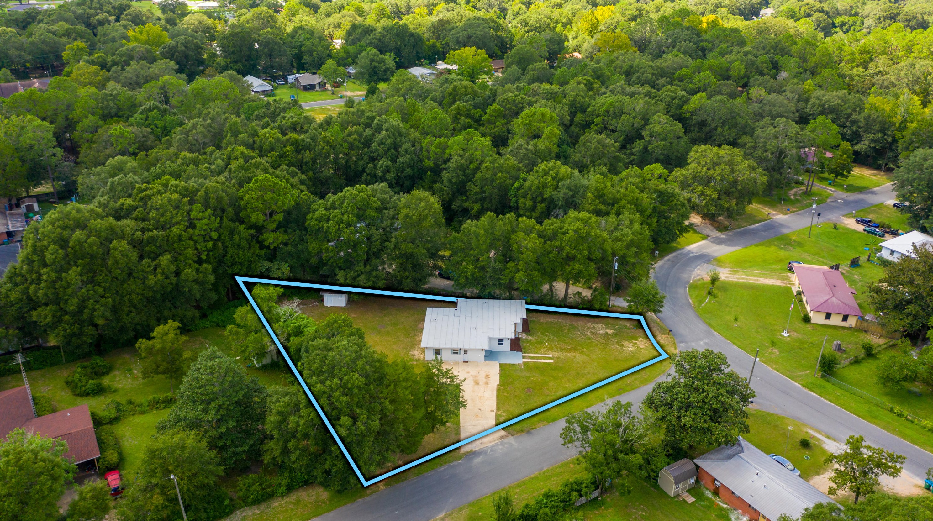 110 Butler Cir, Crestview FL  32536-2418 exterior
