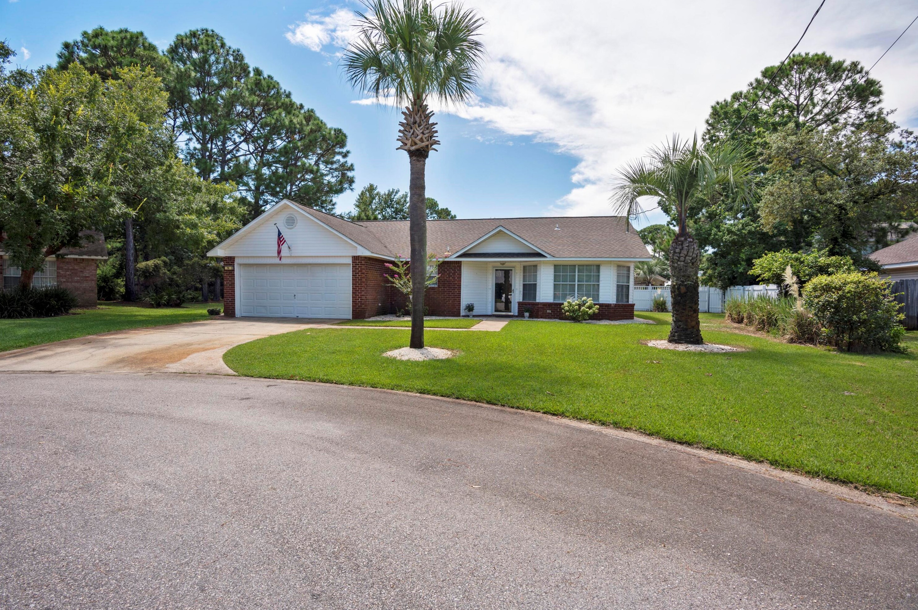 76 Alex Ct, Destin, FL 32550