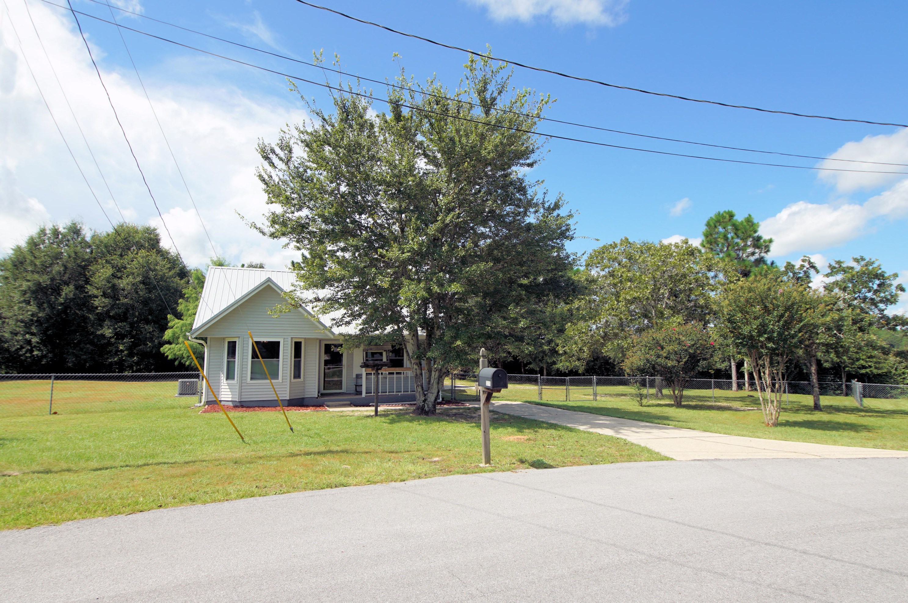3316 Colonial Ct, Crestview, FL 32539-8628