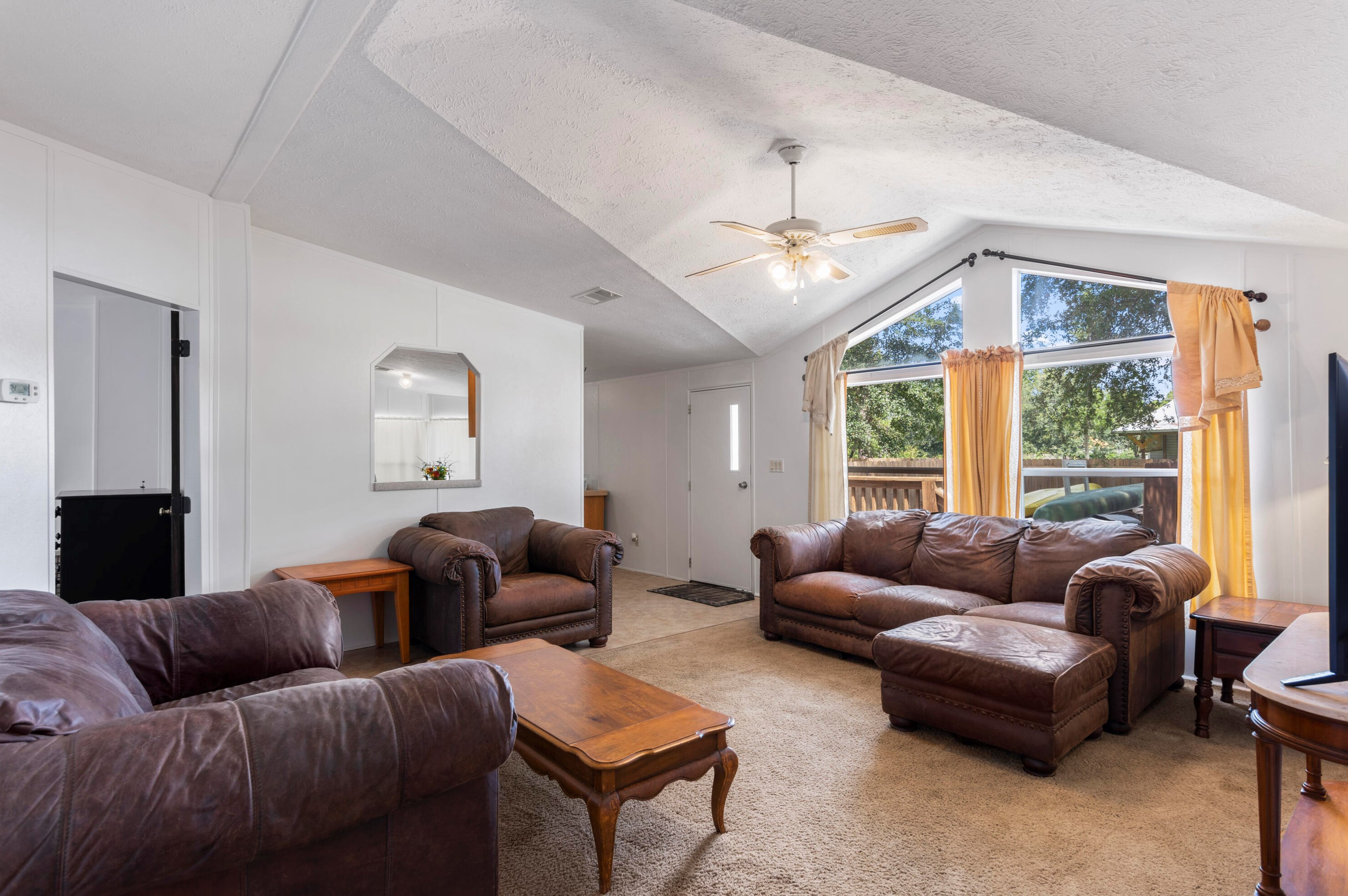 34 Magnolia Ct, Freeport, FL 32439