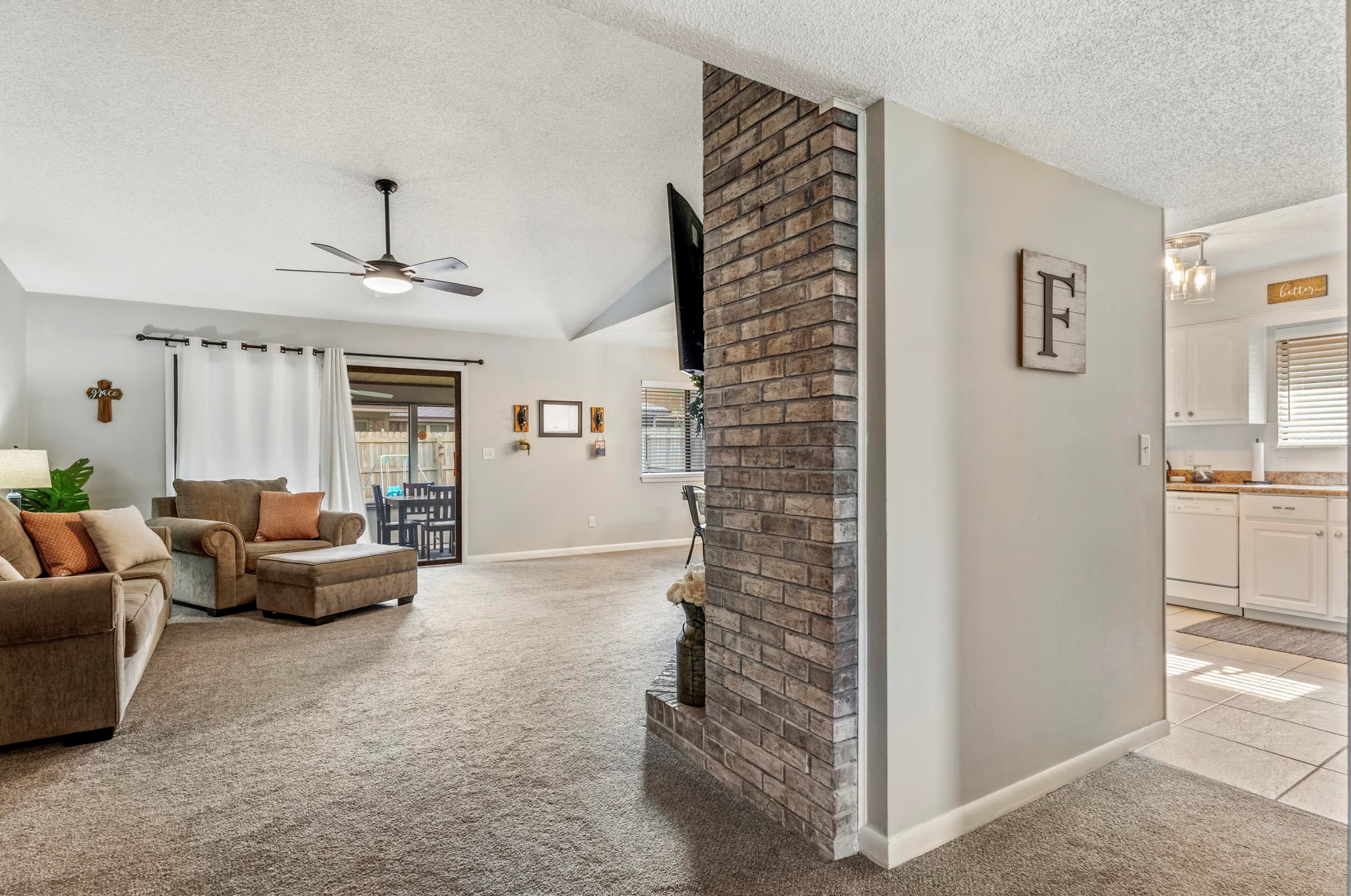 1034 Alderwood Way, Niceville FL  32578-1145 exterior