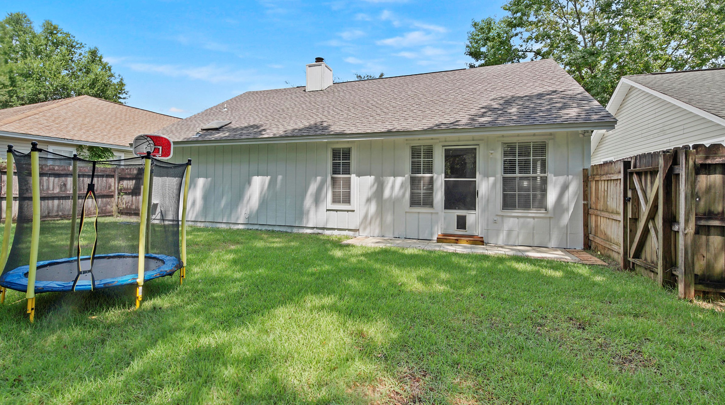 144 Wright Cir, Niceville, FL 32578-4230