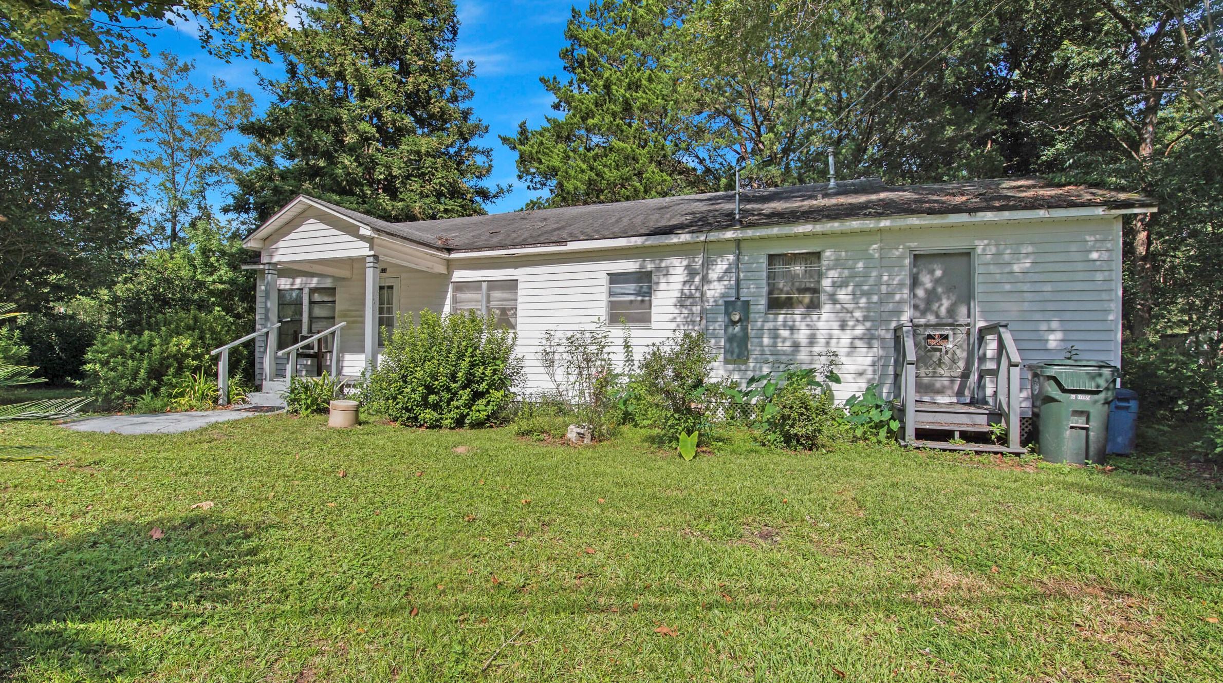 359 Florence St, Defuniak Springs, FL 32435