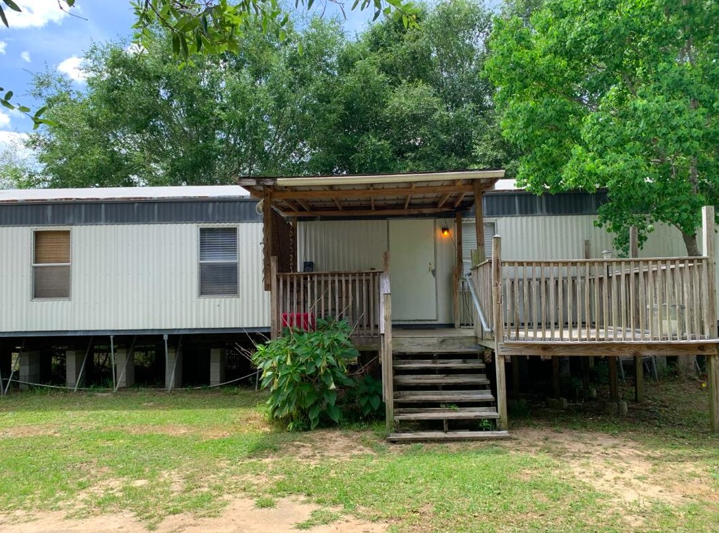 954 Valley Rd, Crestview, FL 32539-8924