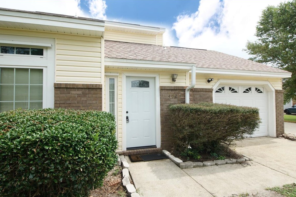 402 Adam St, Fort Walton Beach, FL 32548-4505