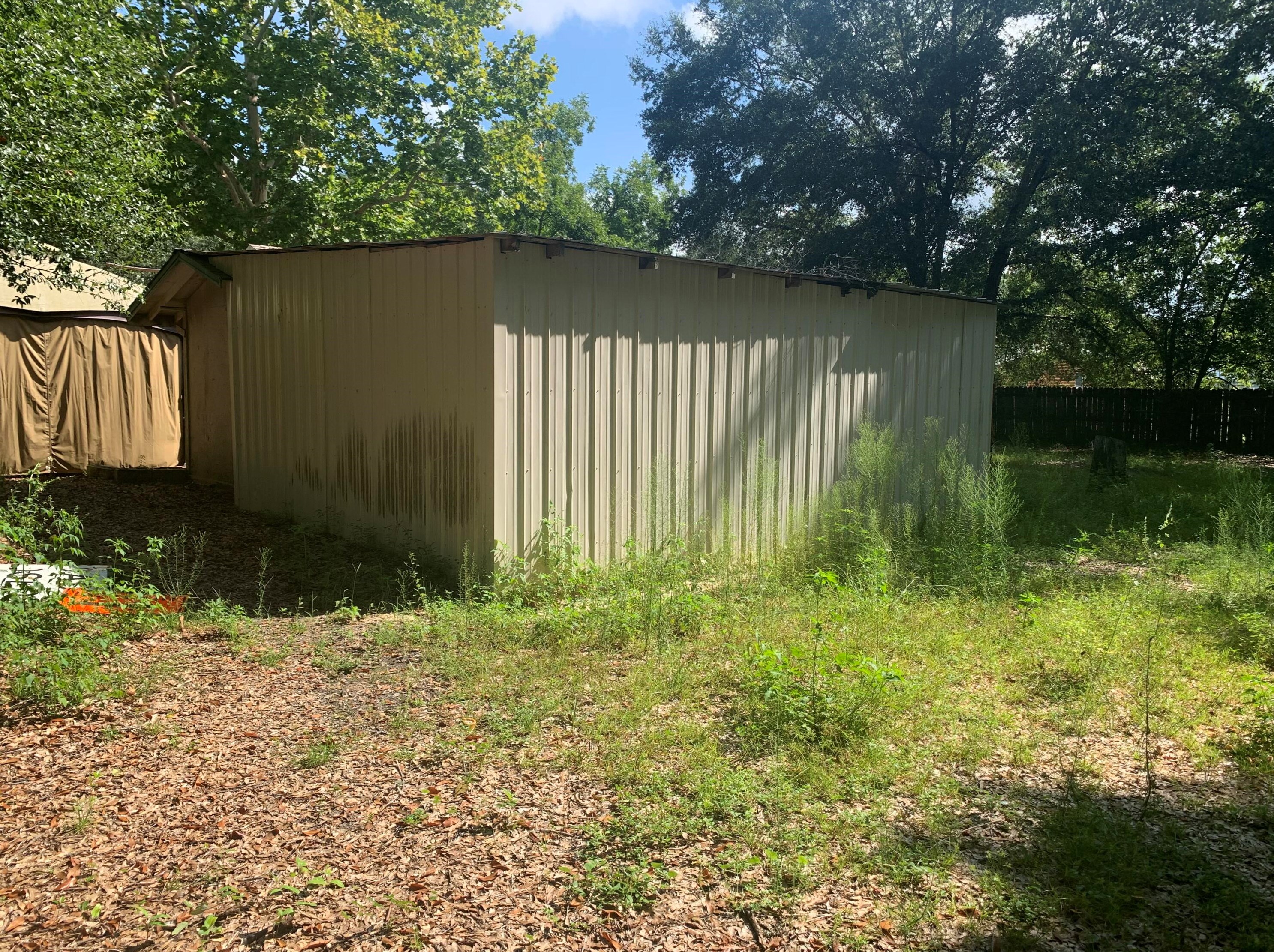 557 Robinson Ave, Crestview FL  32539-4623 exterior