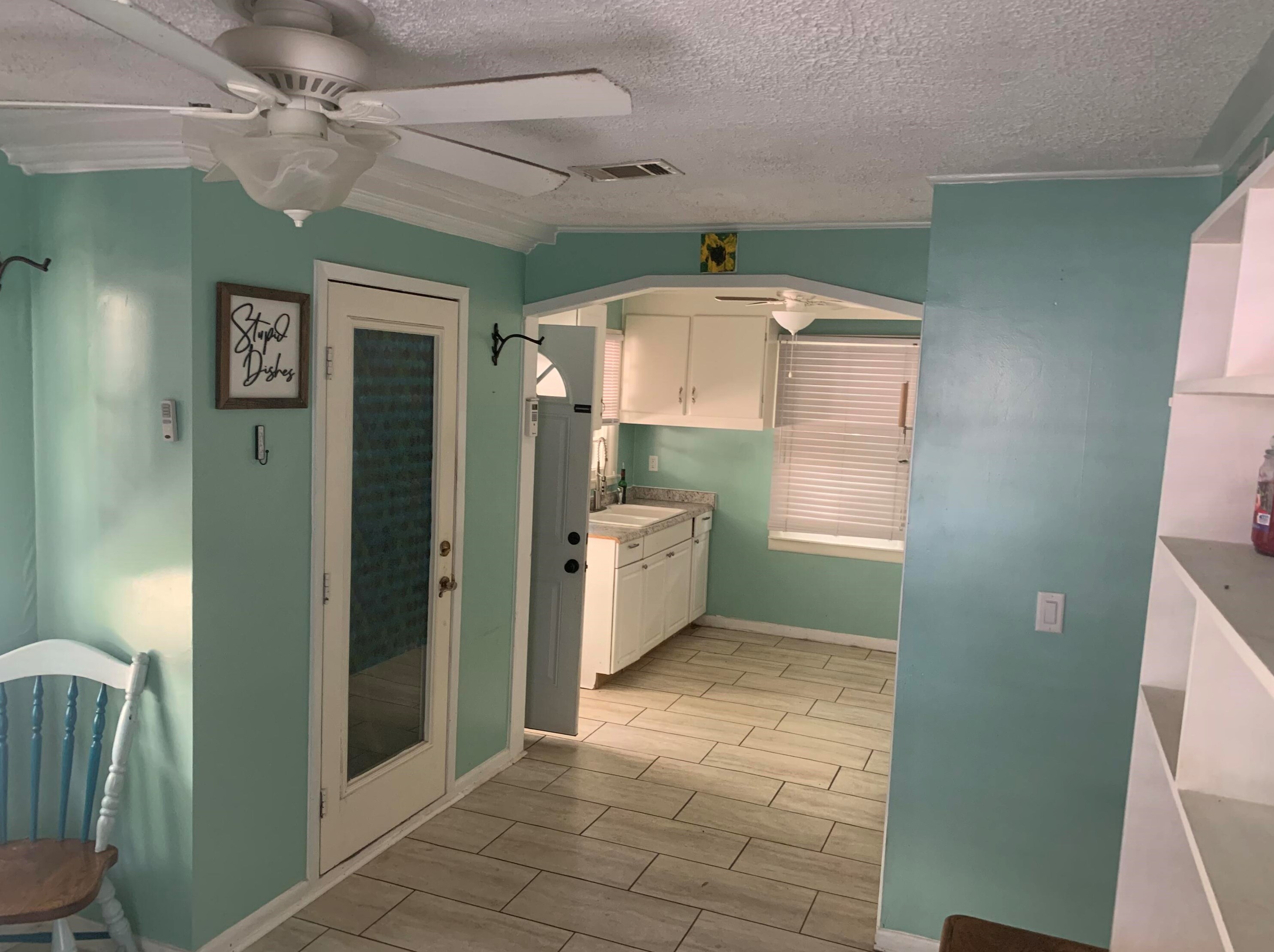 557 Robinson Ave, Crestview FL  32539-4623 exterior