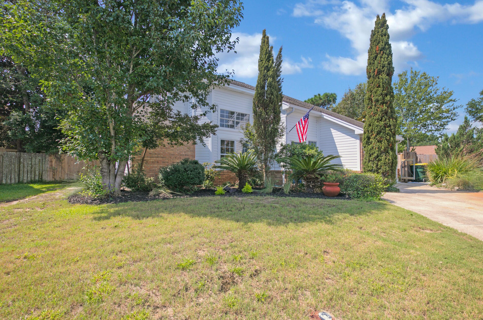 422 Canterbury Ct, Fort Walton Beach, FL 32548-4561