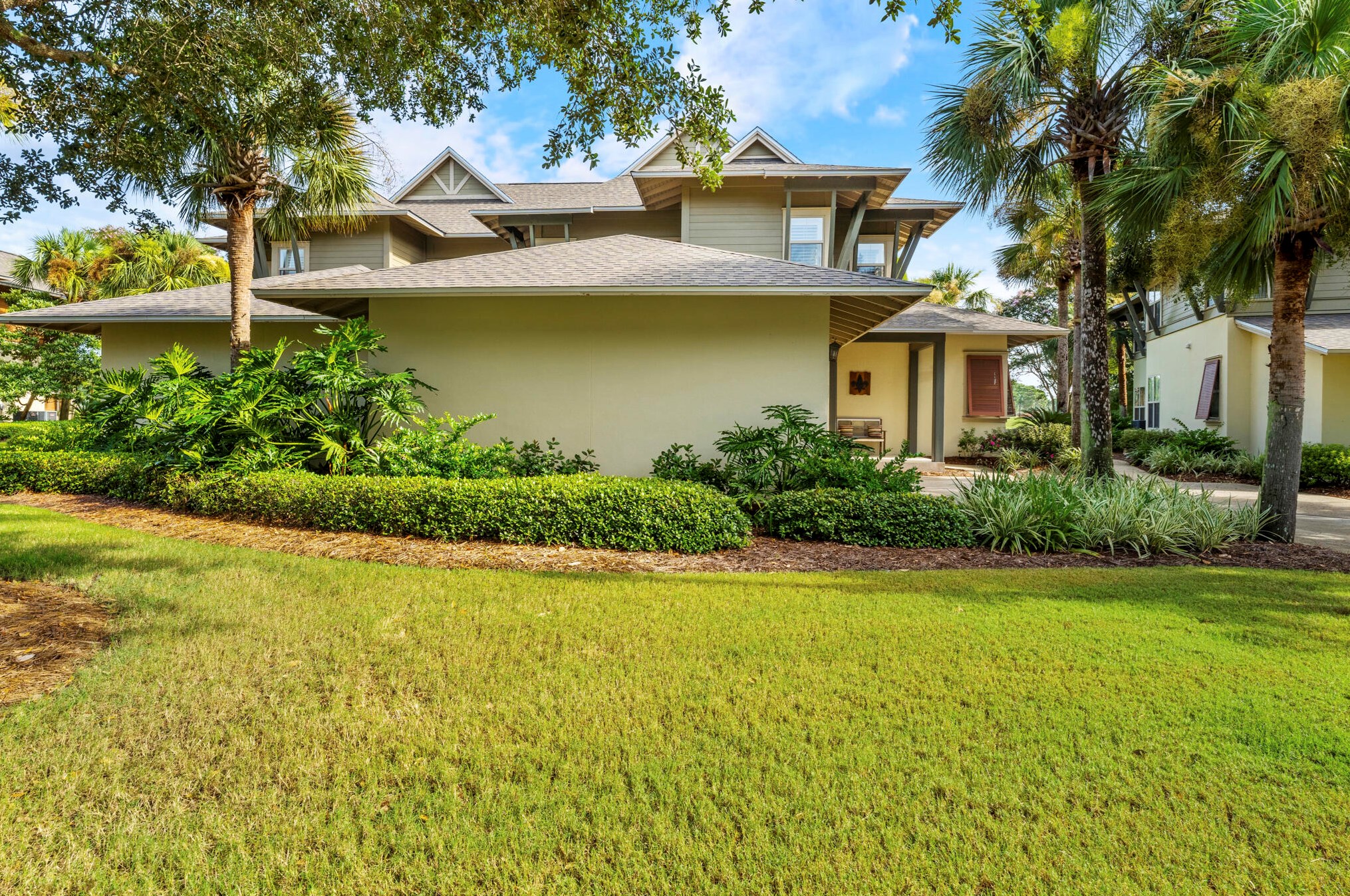 8591 Magnolia Bay Ln, Destin, FL 32550-7883
