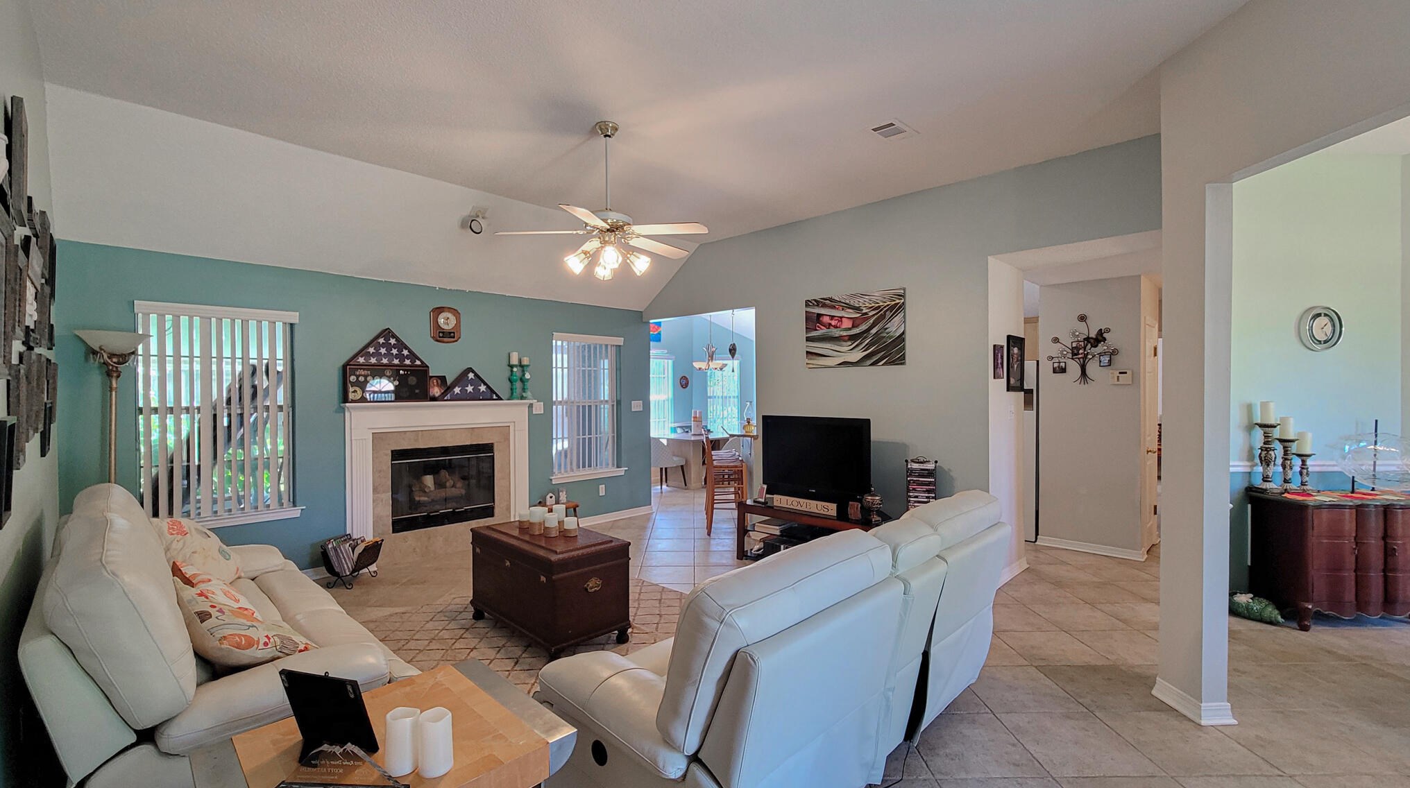 123 Long Pointe Dr, Mary Esther, FL 32569-1389