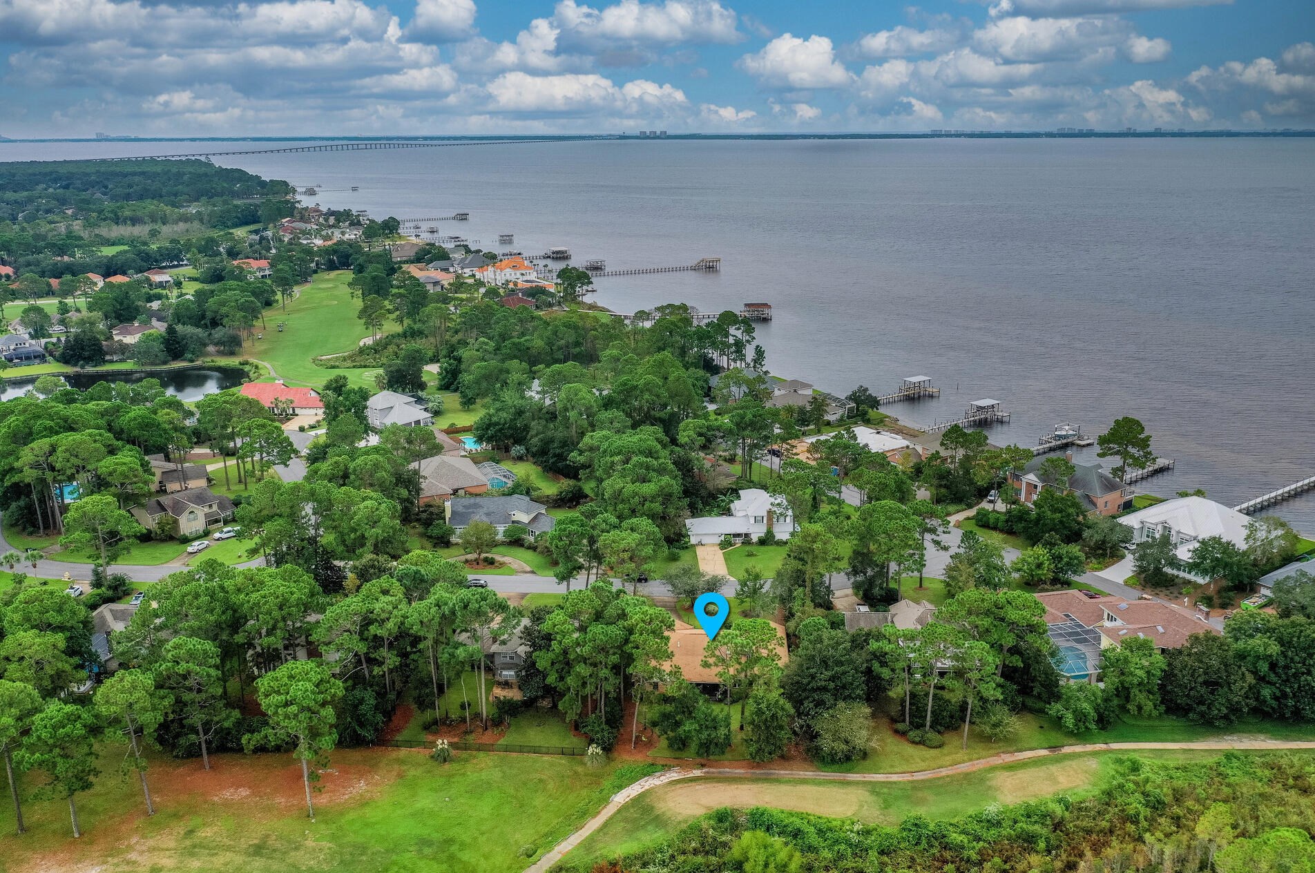 157 Baywind Dr, Niceville, FL 32578-4801