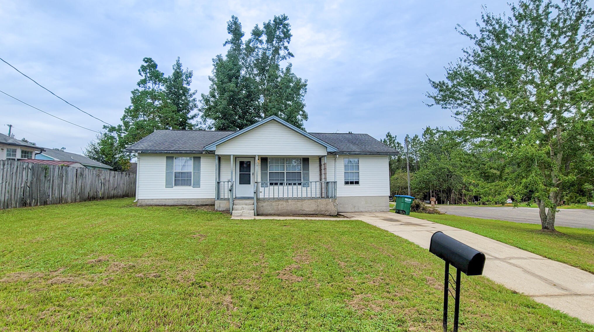 329 Ray Ave, Crestview, FL 32536-9266
