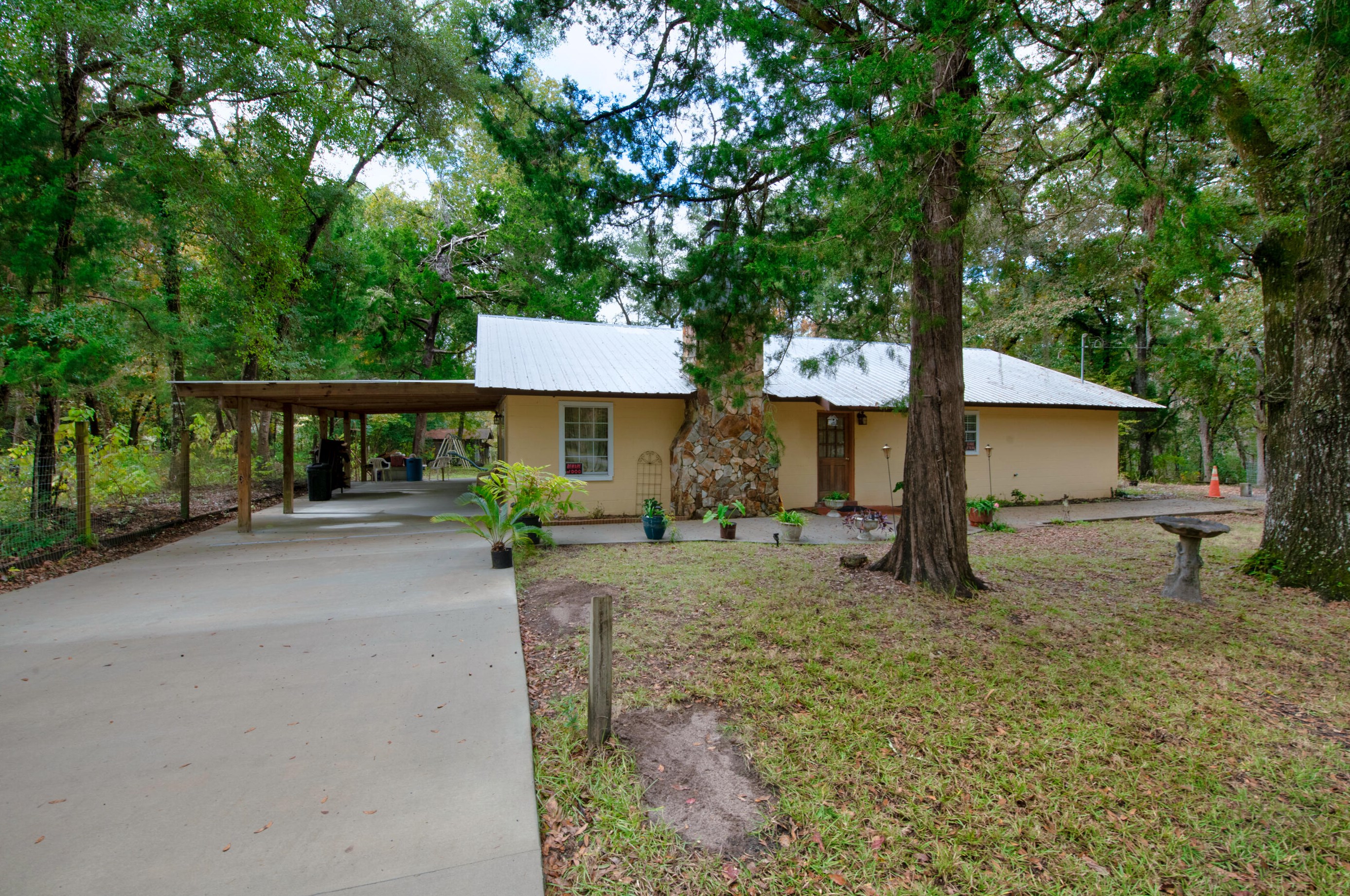 245 Western St, Freeport, FL 32439