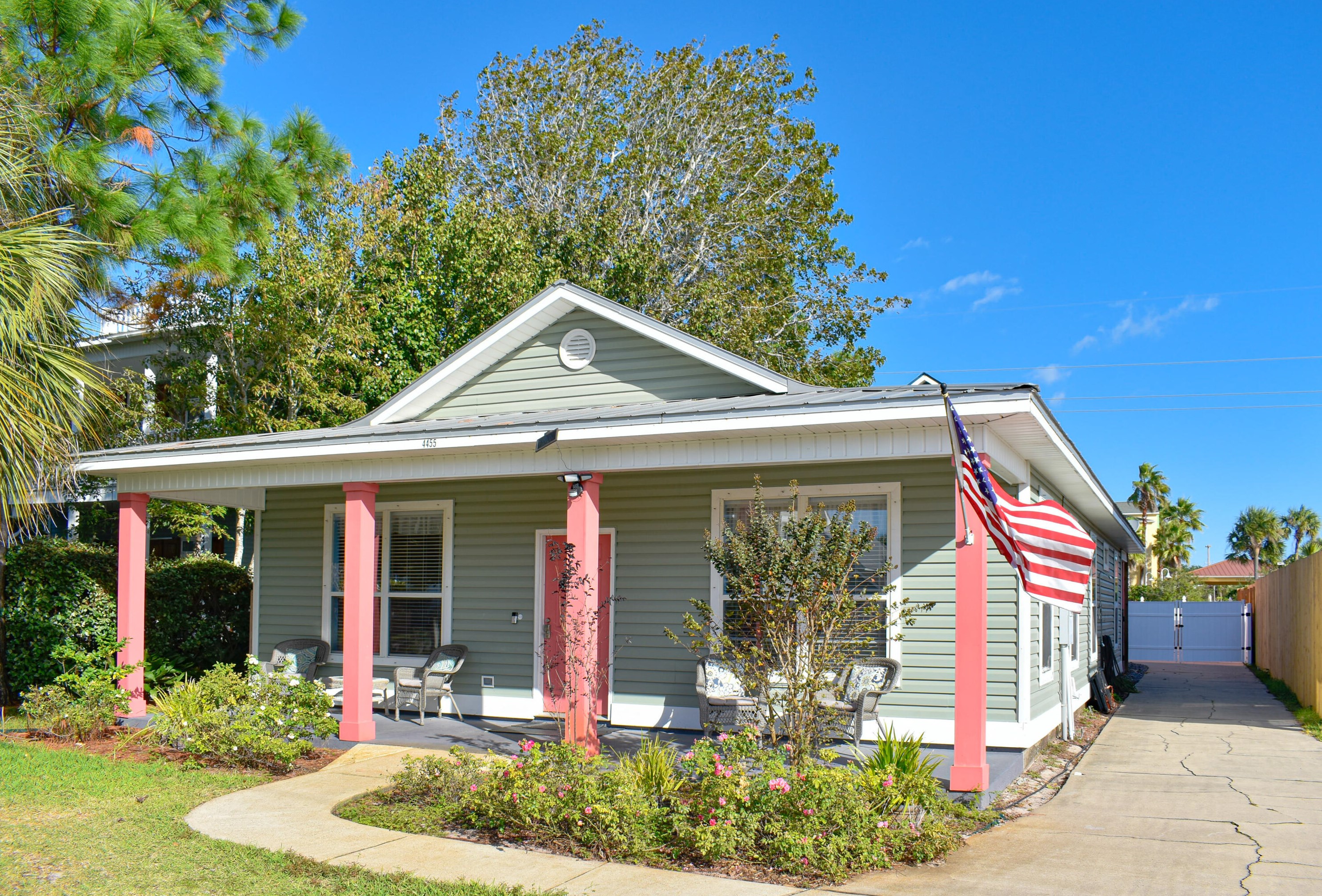 4455 Luke Ave, Destin, FL 32541-3587