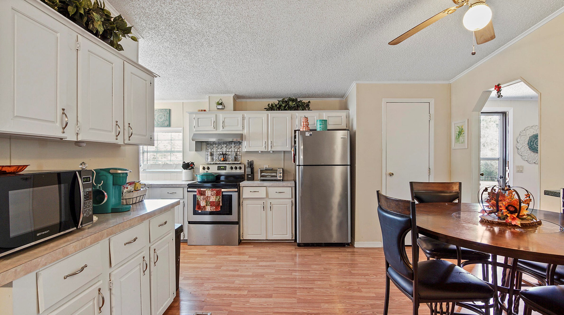 683 Pinewood Dr, Defuniak Springs, FL 32433