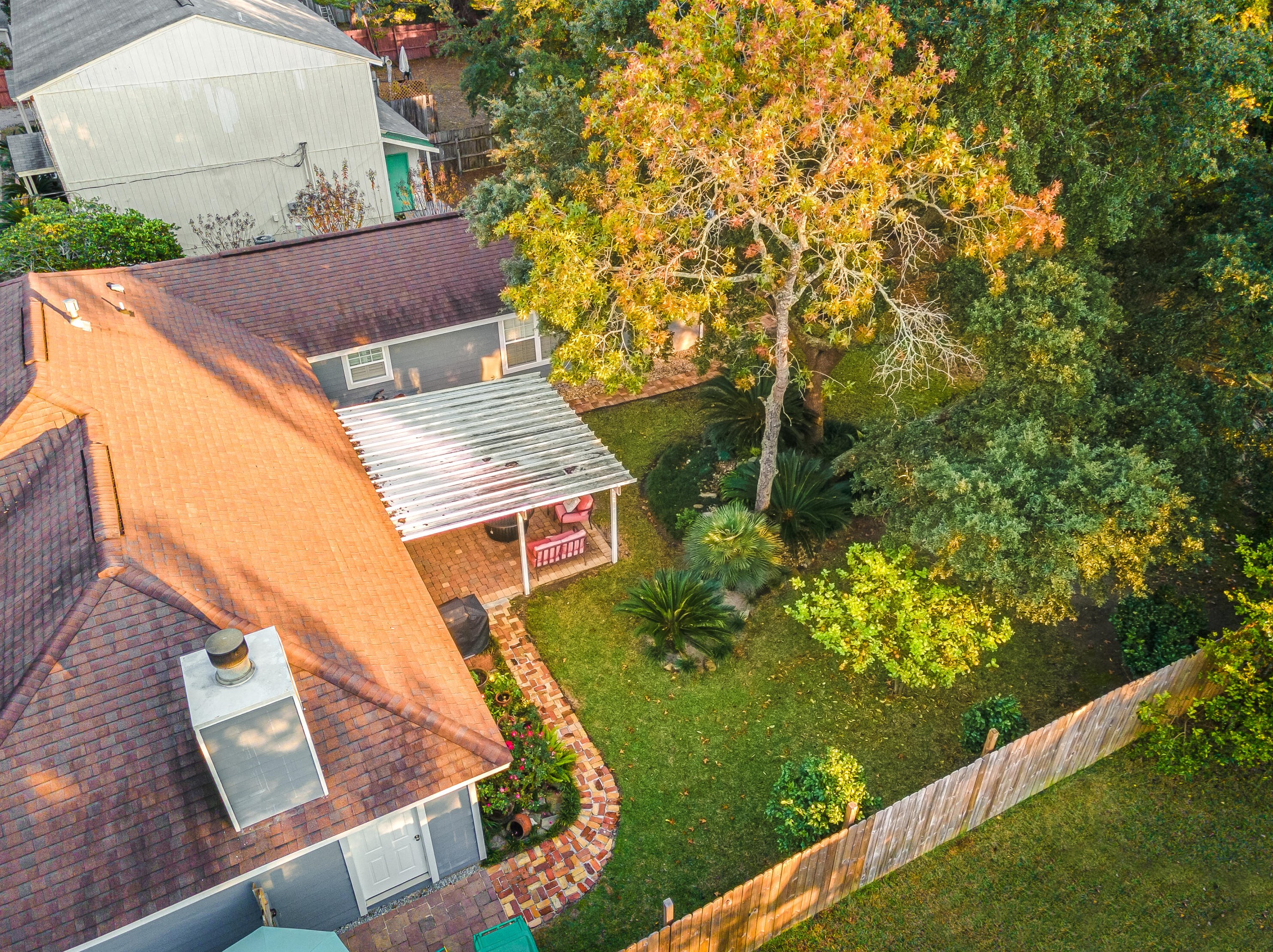 202 Stephen Ave, Mary Esther, FL 32569-1346